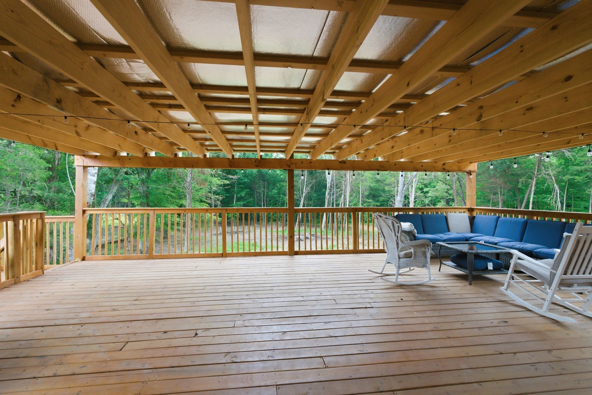 2010 Mosley Ferry Rd, Chapmansboro, TN 37035