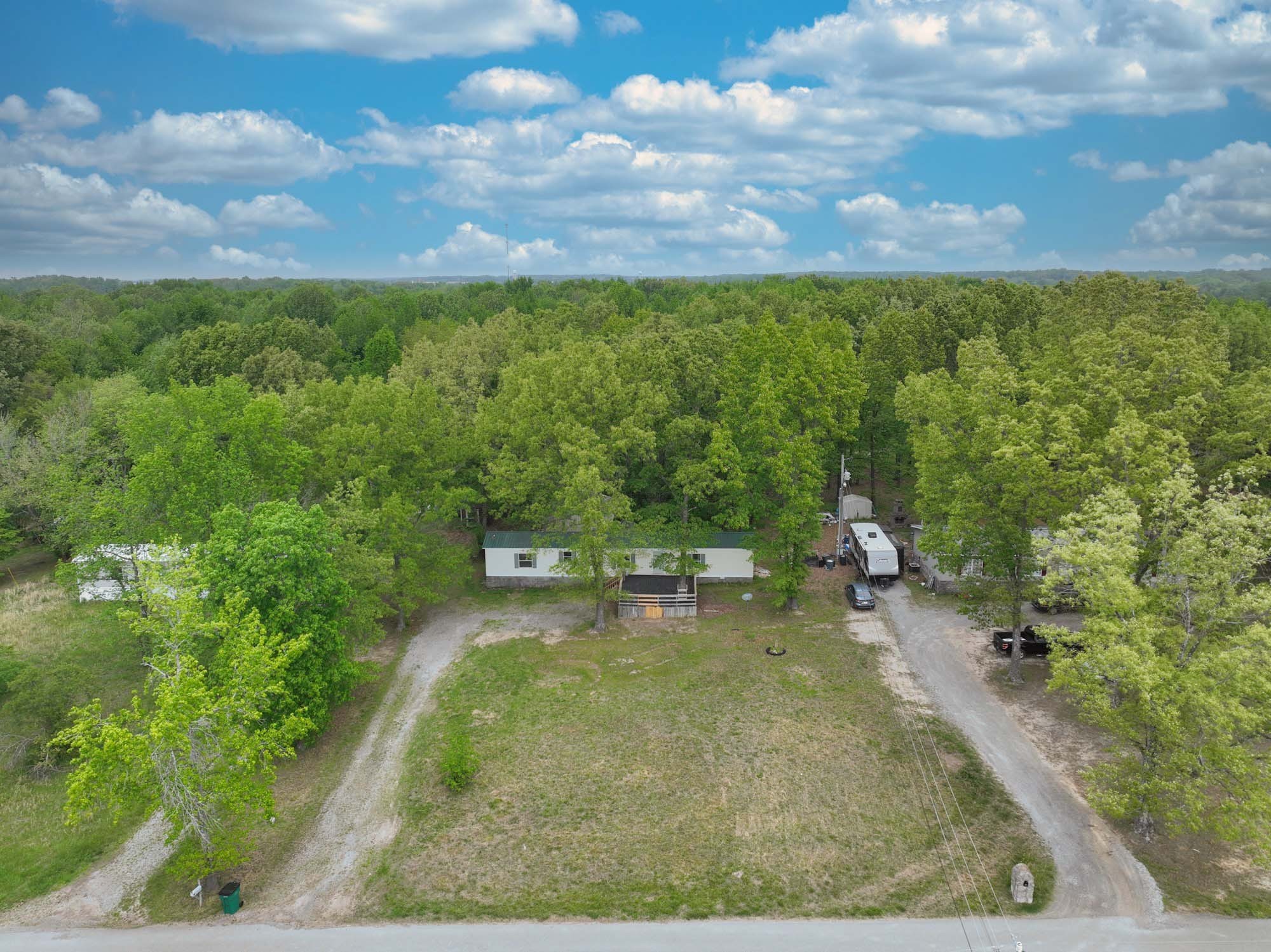 155 Breeder Rd, Portland, TN 37148