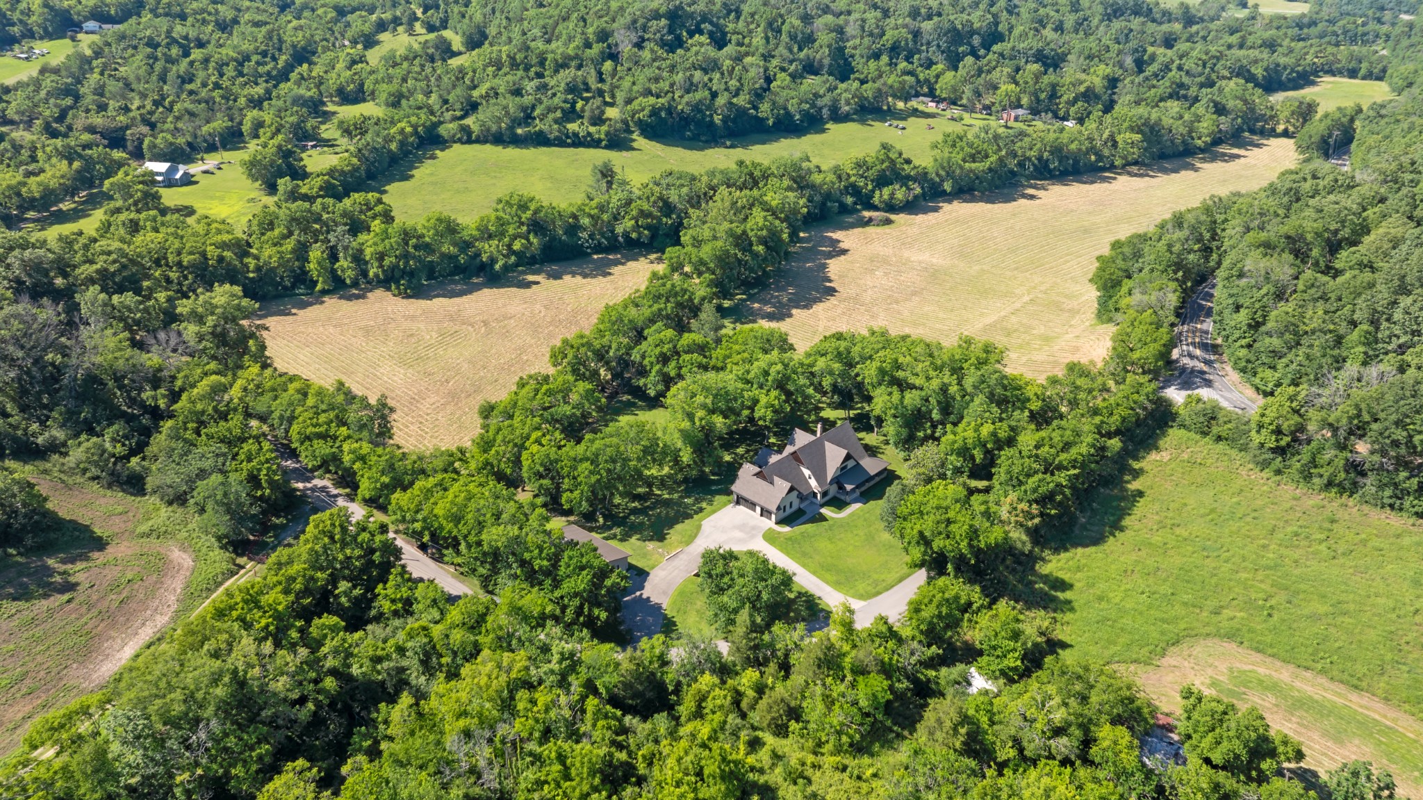 7212 Indian Creek Rd, Nashville, TN 37209