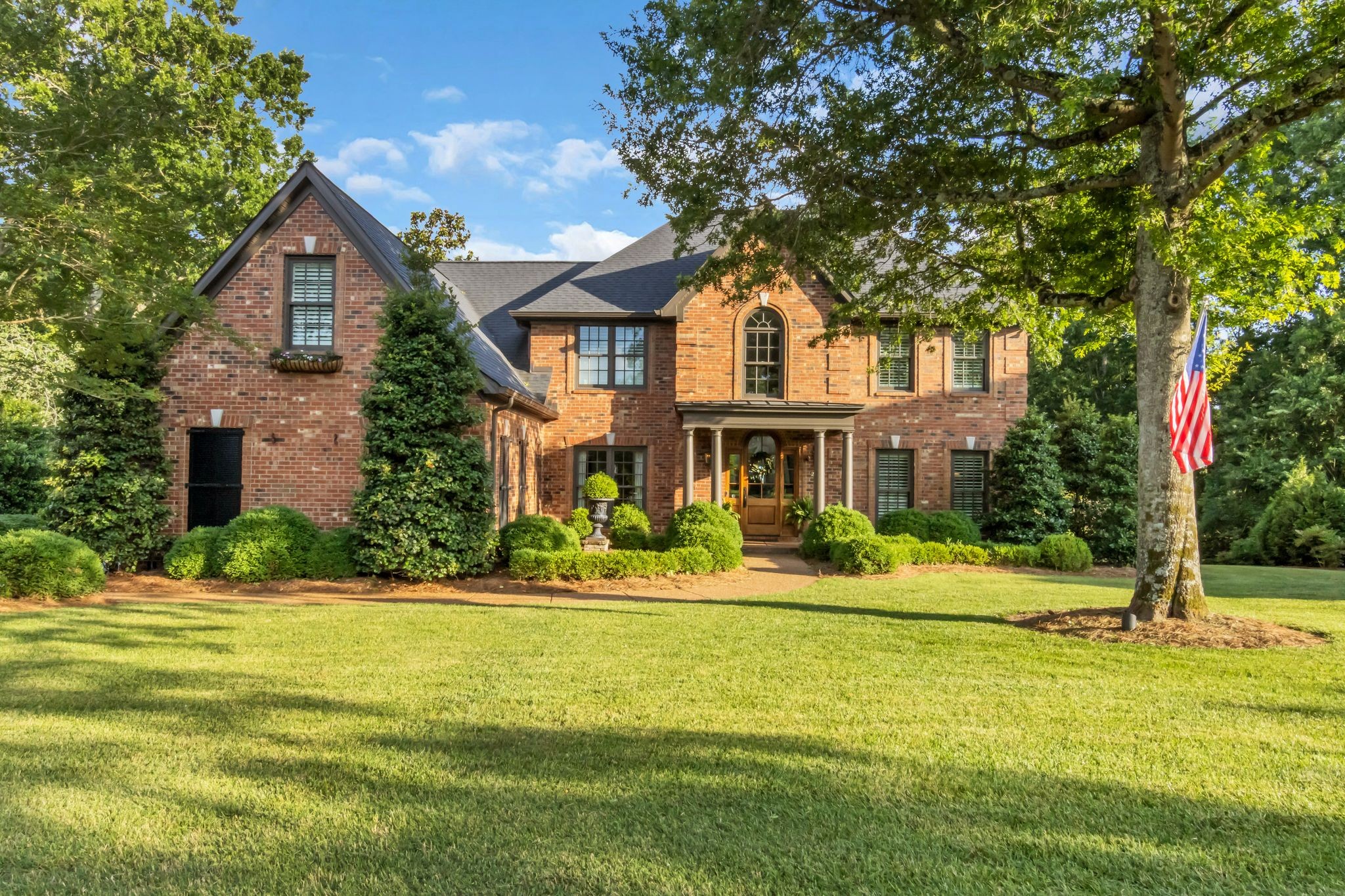 2239 Shannon Dr, Murfreesboro, TN 37129