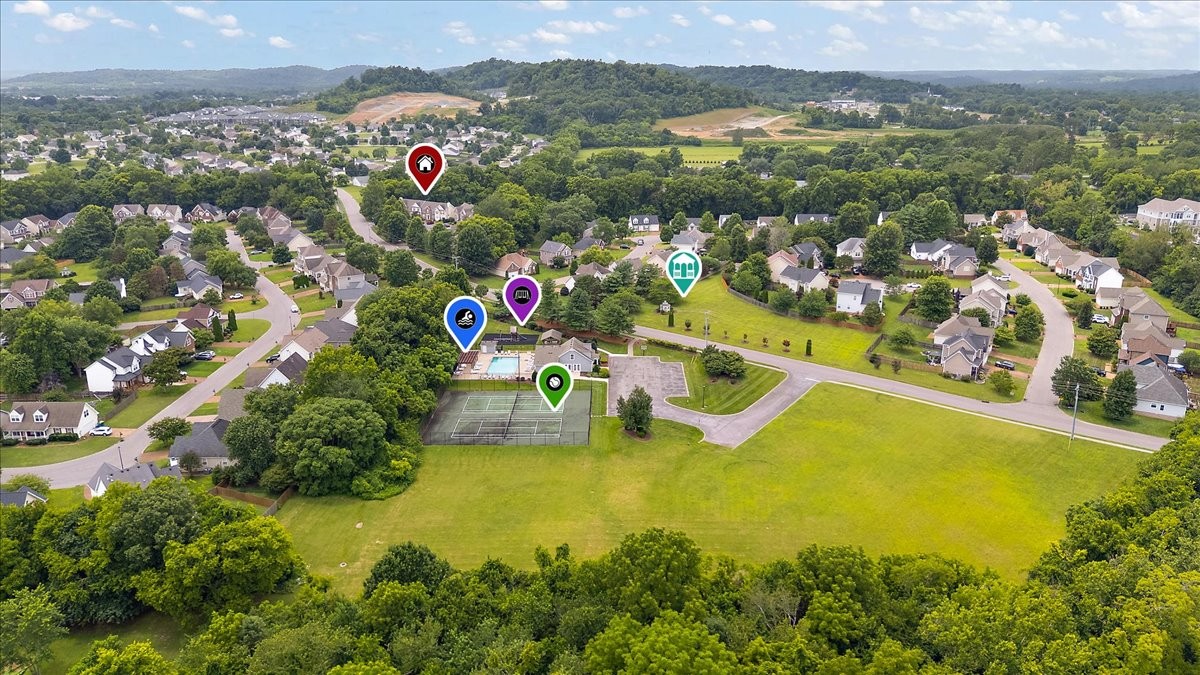 303 Newport Meadows Cir, Thompsons Station, TN 37179
