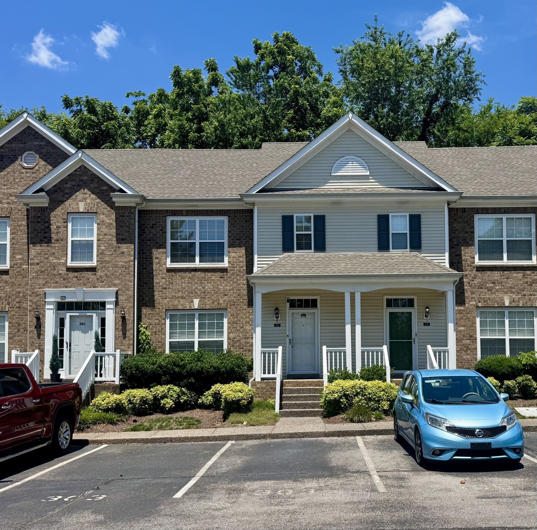 303 Newport Meadows Cir, Thompsons Station, TN 37179