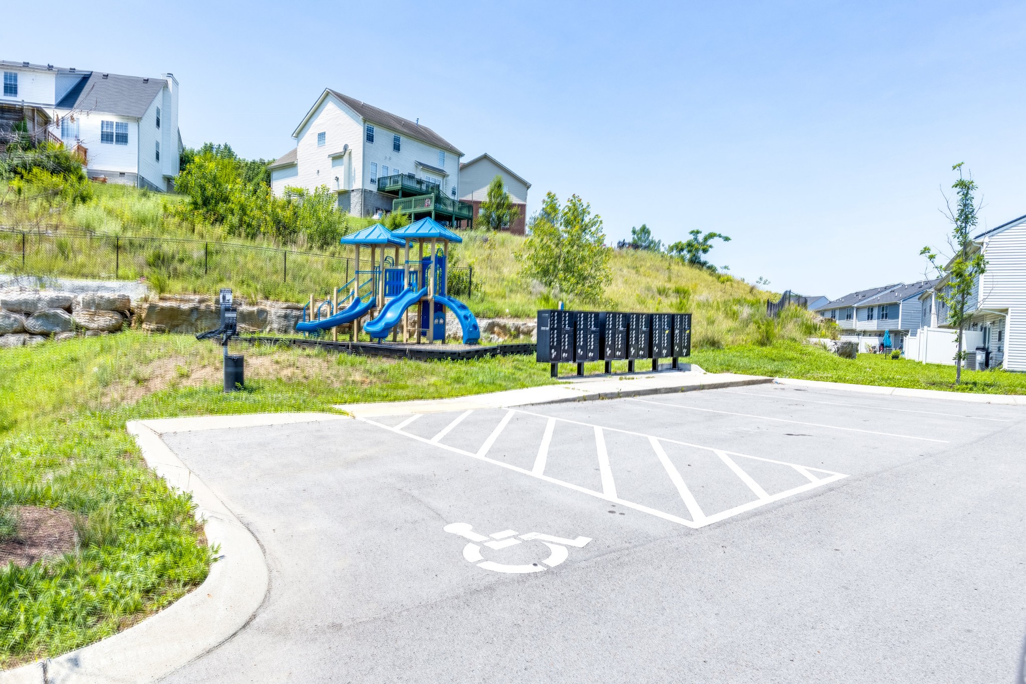 1520 Smoketree Rd, Antioch, TN 37013