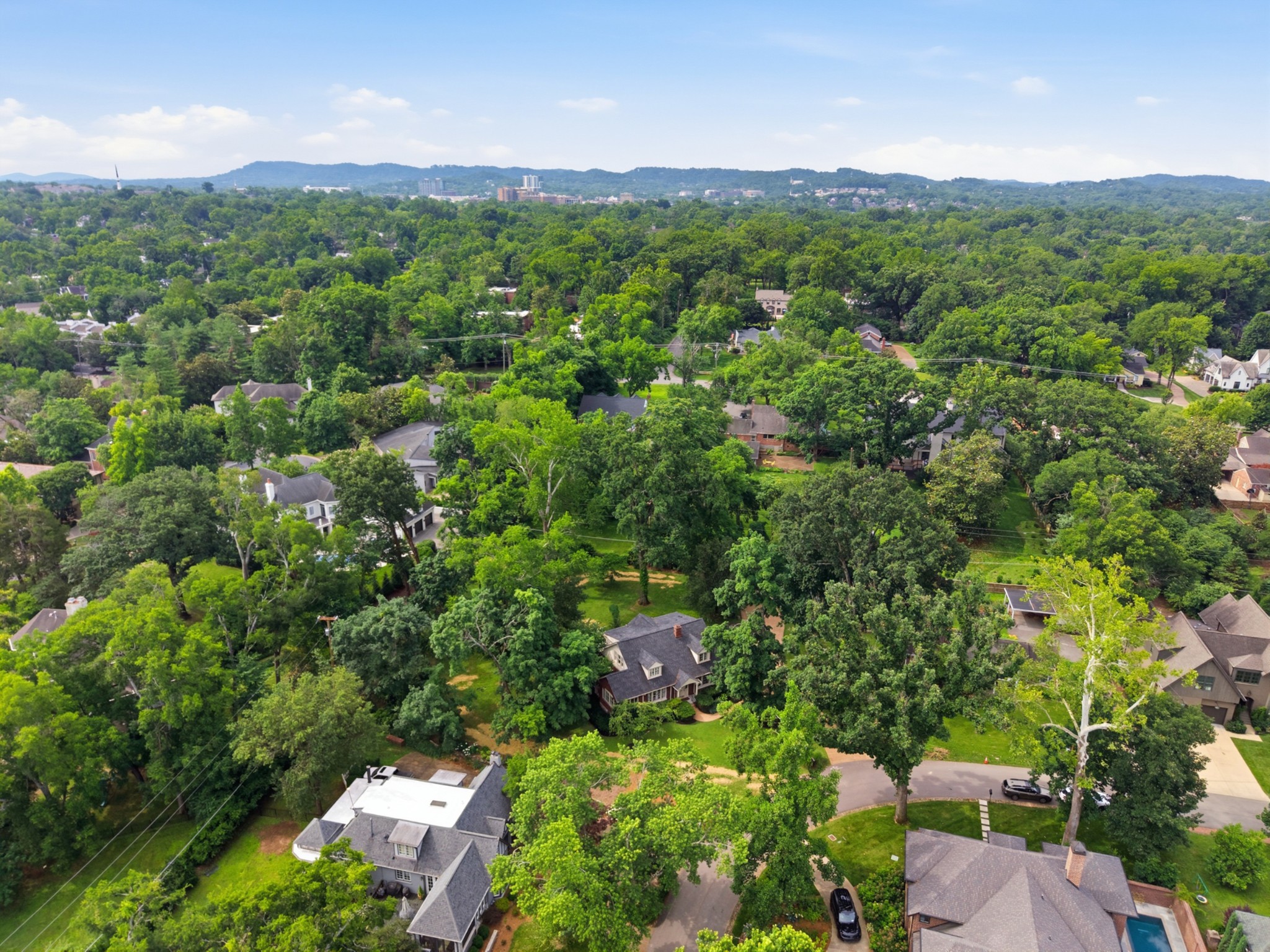 3609 Saratoga Dr, Nashville, TN 37205