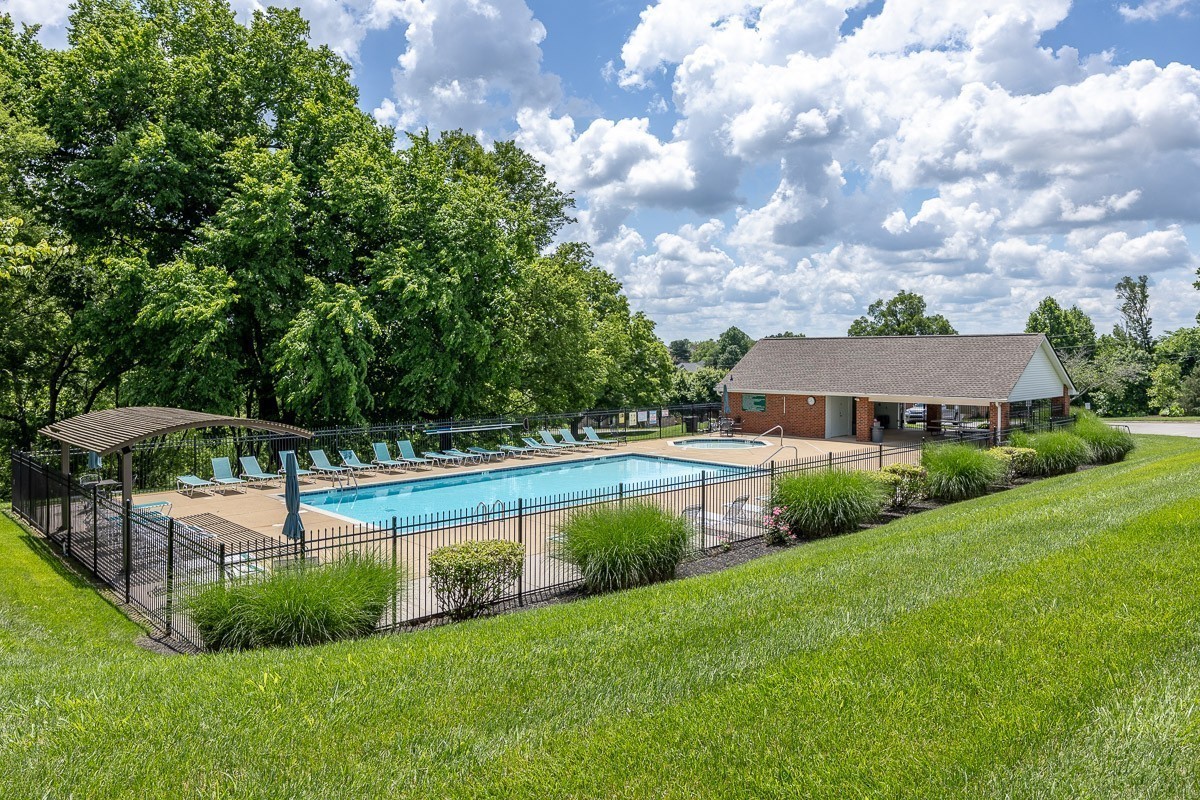 2814 New Port Royal Rd, Thompsons Station, TN 37179