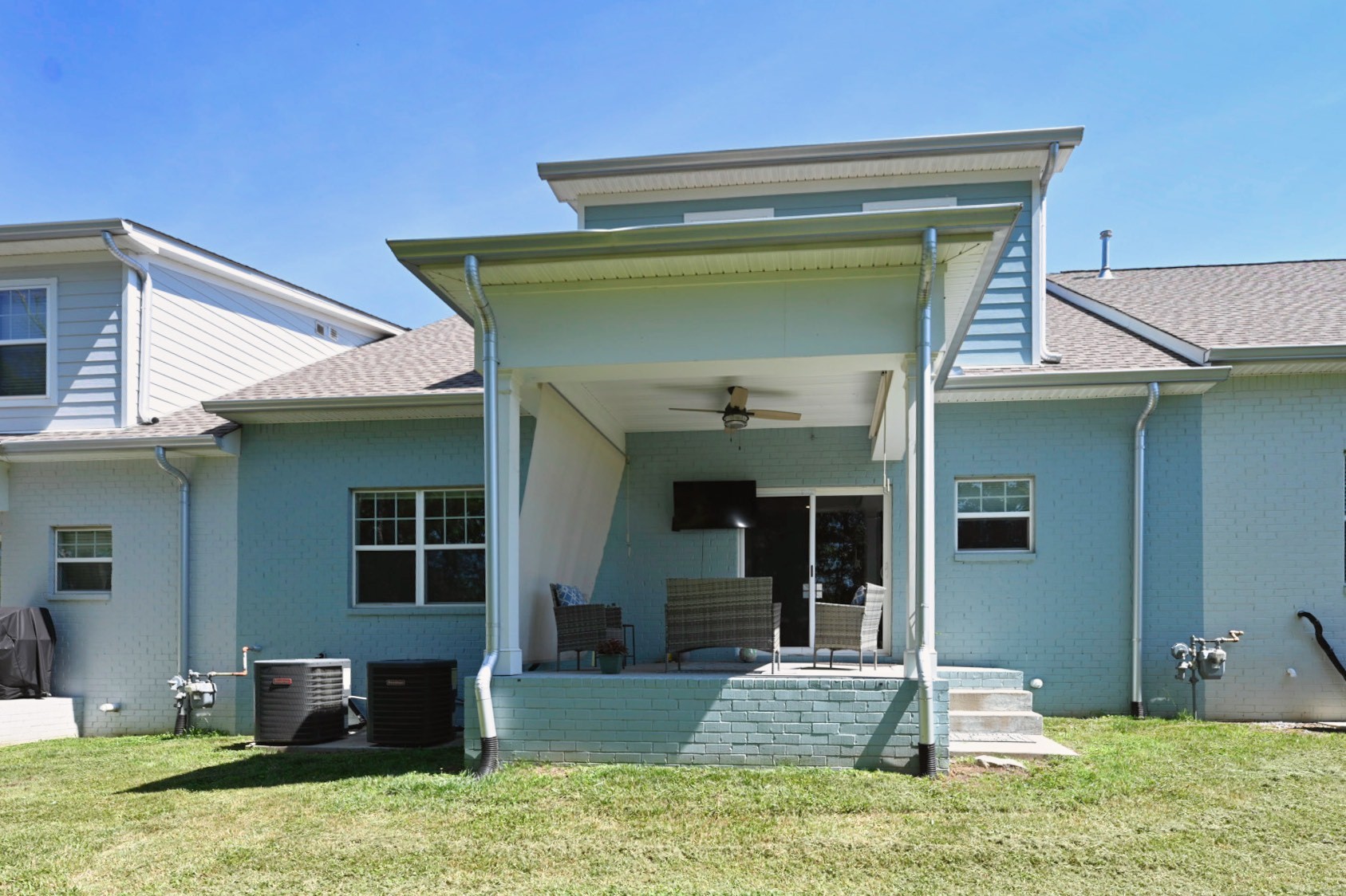 1144 Lock 4 Rd #J2, Gallatin, TN 37066