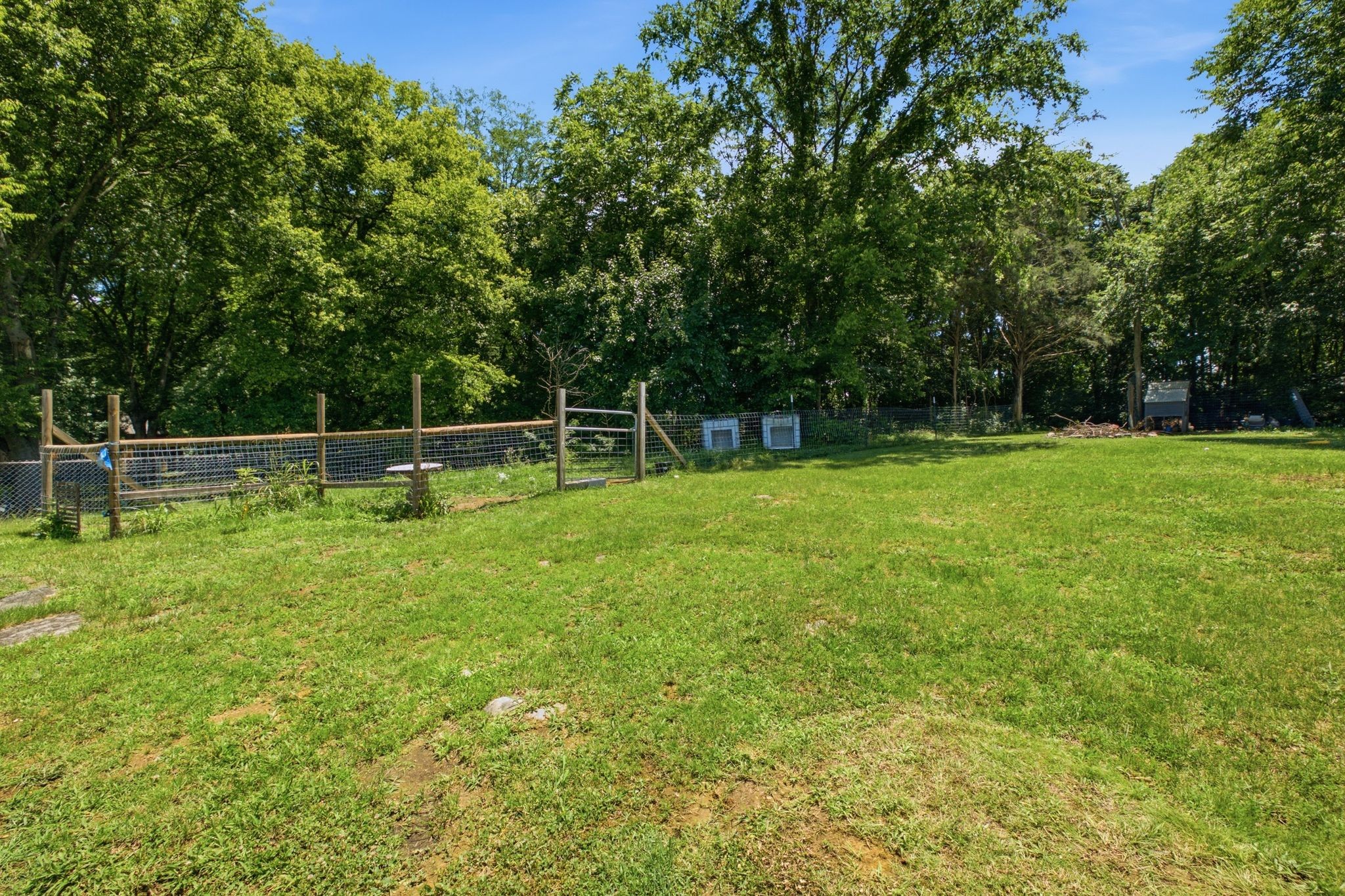 1024 Lynndale Dr, Castalian Springs, TN 37031