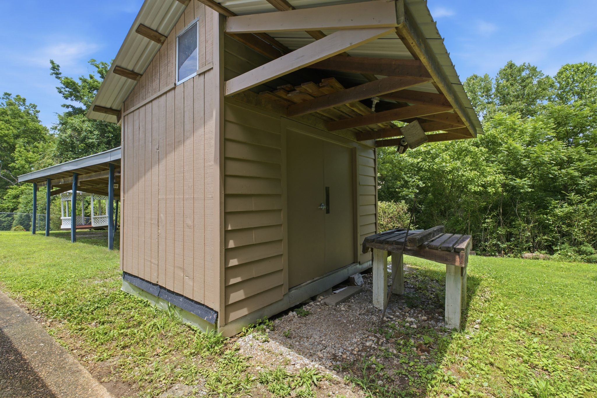 5014 Chaffin Dr, Nashville, TN 37221