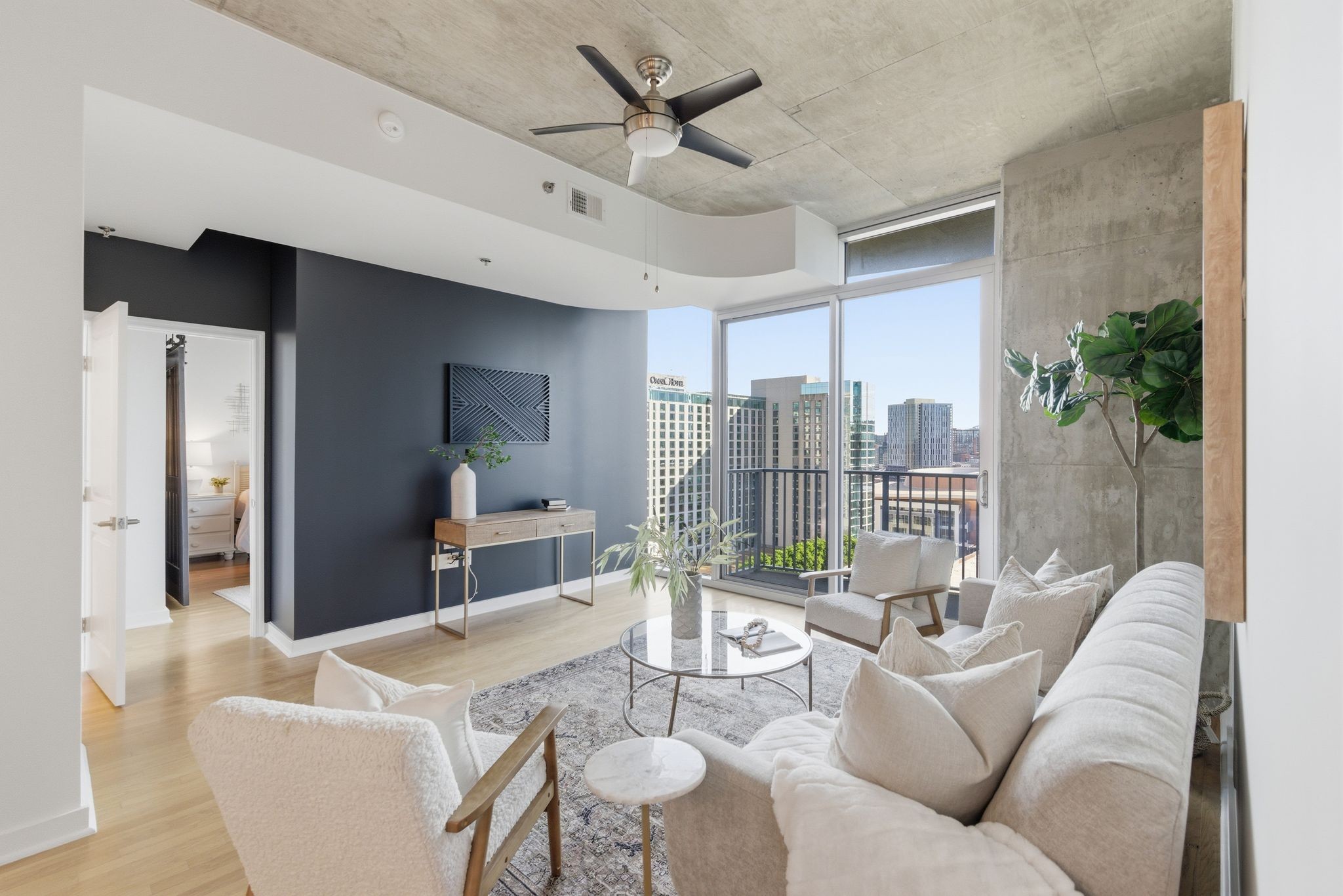 301 Demonbreun St #1917, Nashville, TN 37201