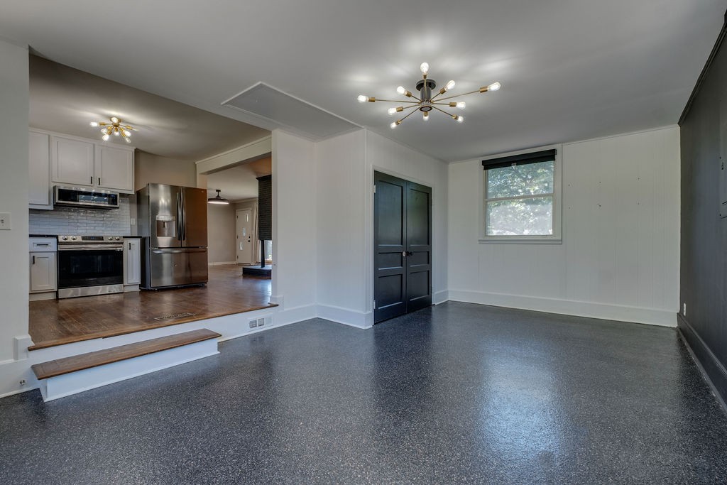 2700 Lakeland Dr, Nashville, TN 37214