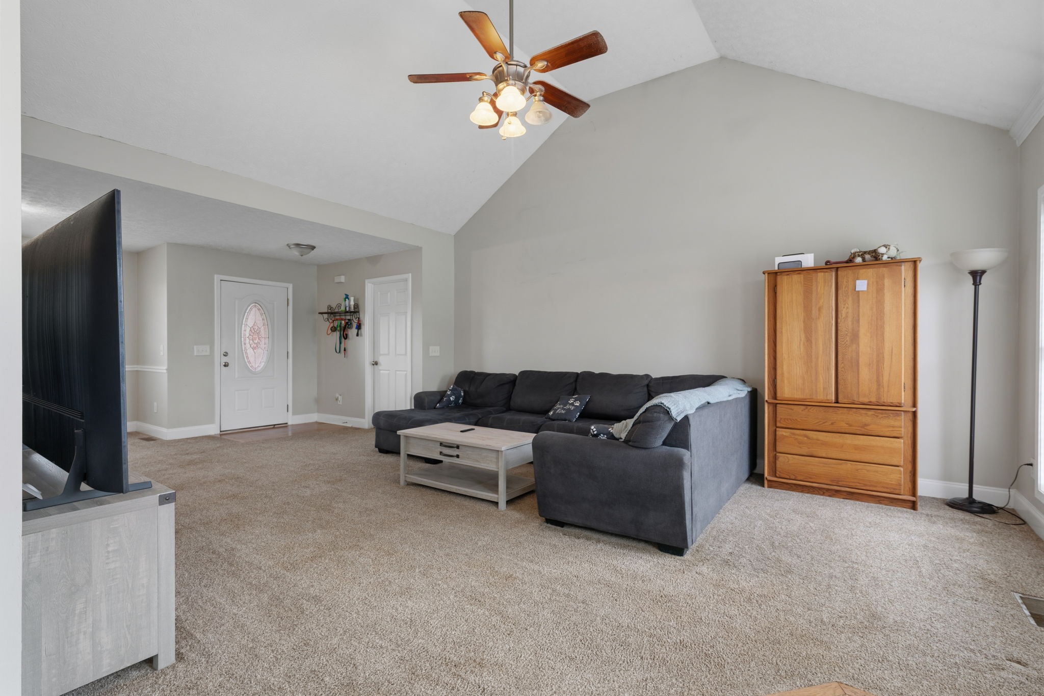 734 Lear Rd, Portland, TN 37148