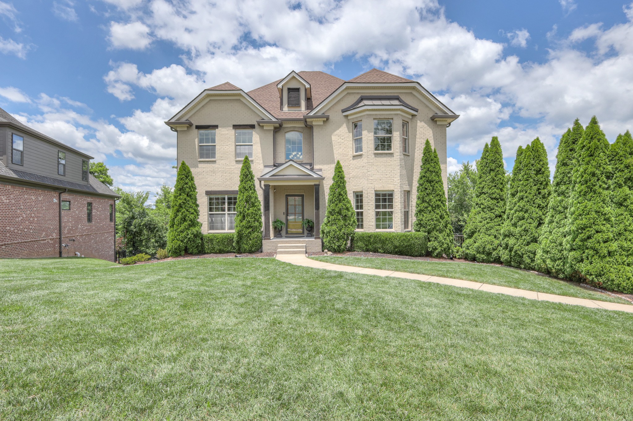 1378 Sweetwater Dr, Brentwood, TN 37027