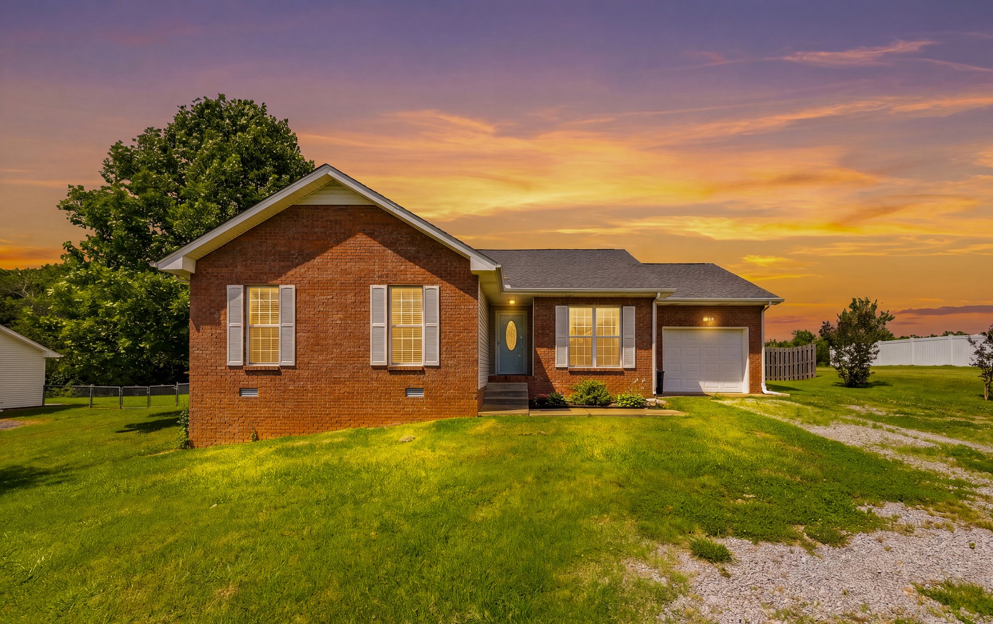 1087 Heatherwood Rd, Pleasant View, TN 37146