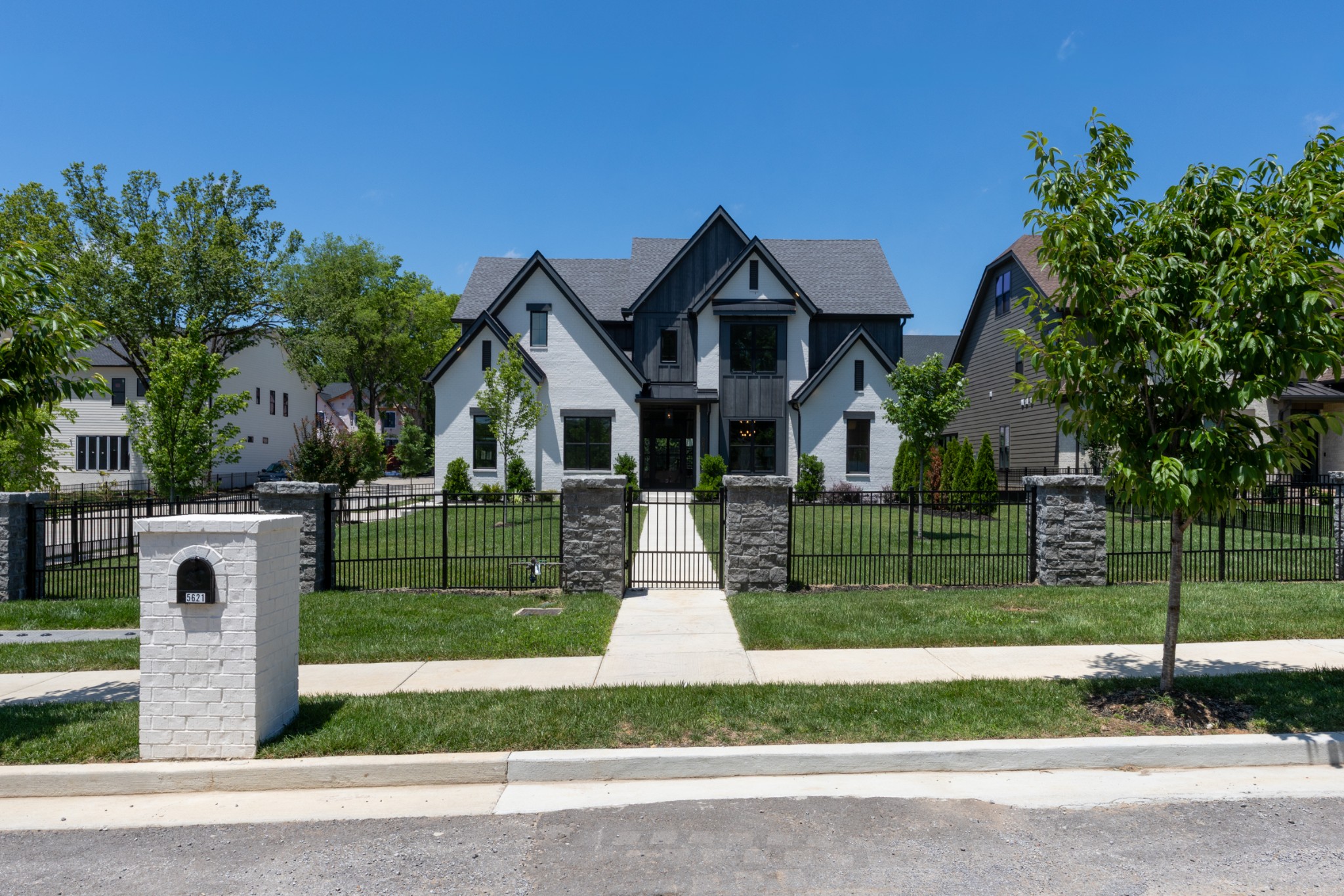 5621 Valley View Rd, Brentwood, TN 37027