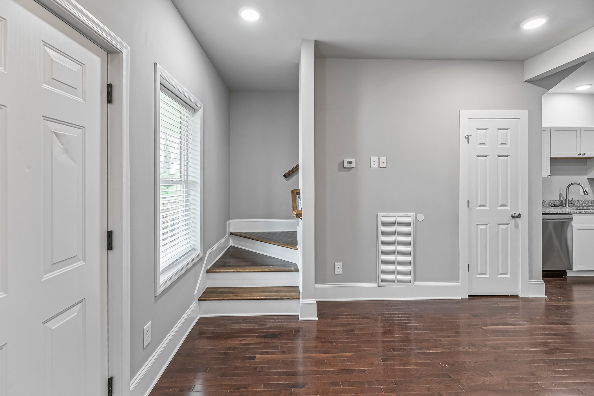 434 Caldwell Dr, Columbia, TN 38401