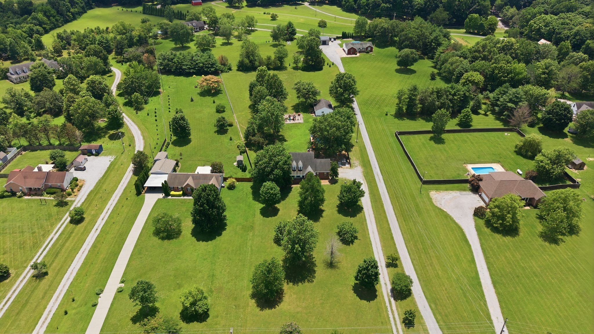 7301 W Cook Rd, Springfield, TN 37172