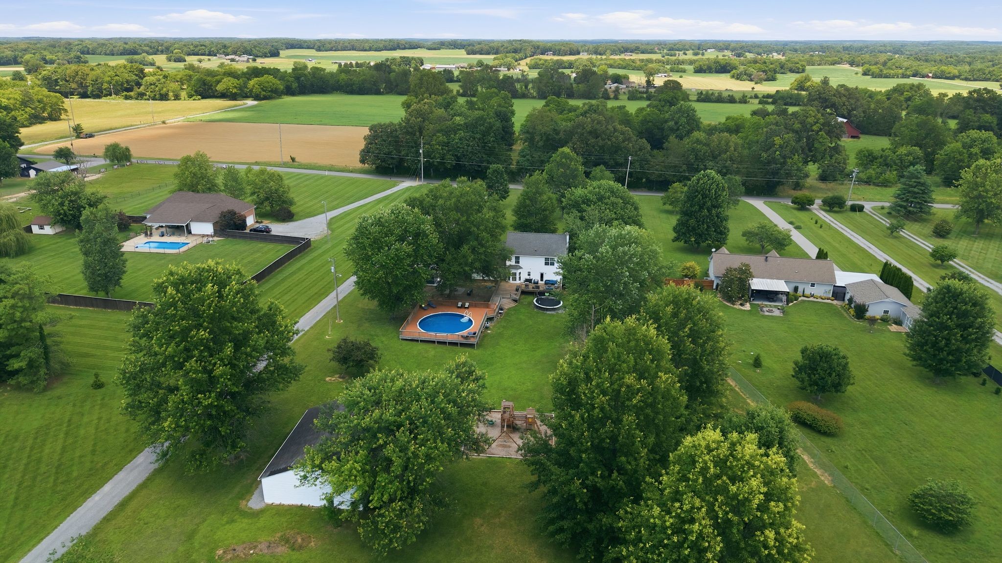 7301 W Cook Rd, Springfield, TN 37172