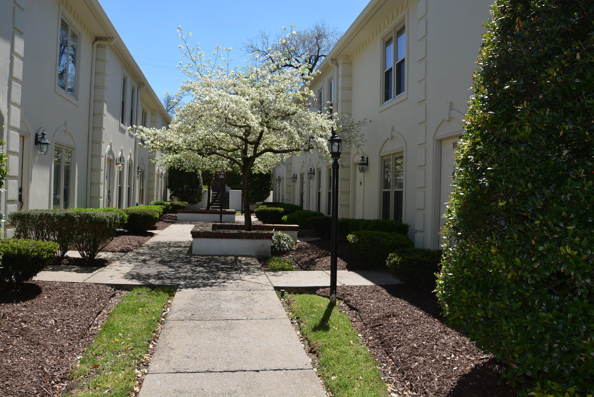 2115 Acklen Ave #APT 5, Nashville, TN 37212