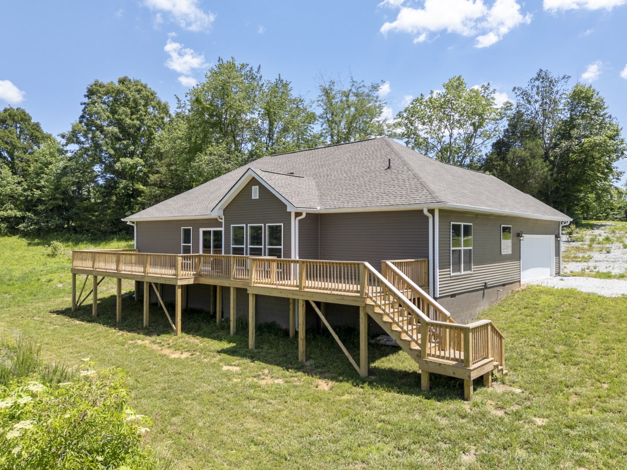694 Nels Adams Rd, Dickson, TN 37055
