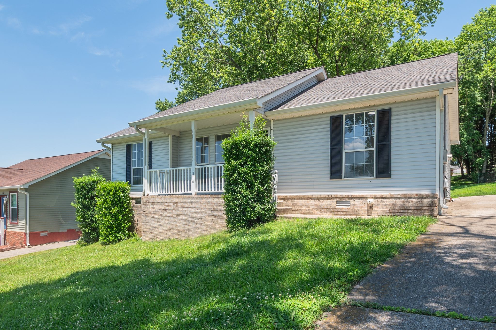 870 Reeves Rd, Antioch, TN 37013
