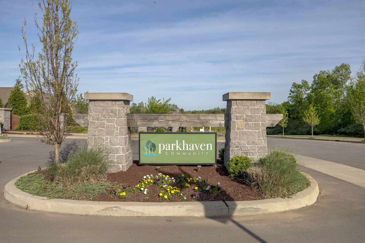 6046 Parkhaven Blvd, Hermitage, TN 37076