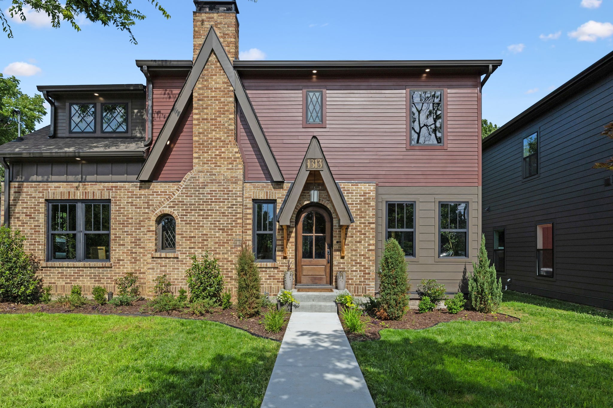 1313 Riverside Dr, Nashville, TN 37206