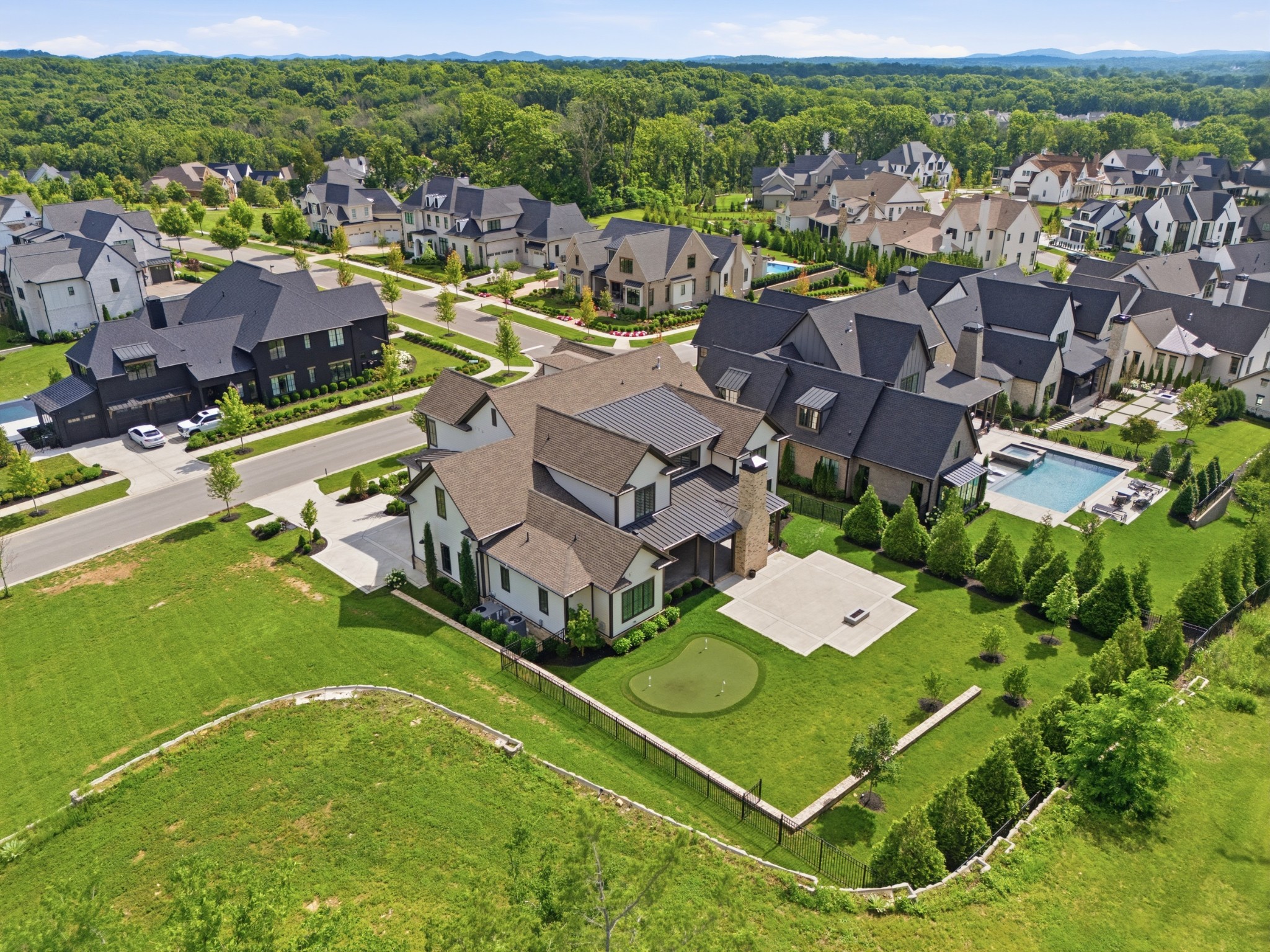 8068 Heirloom Blvd, College Grove, TN 37046