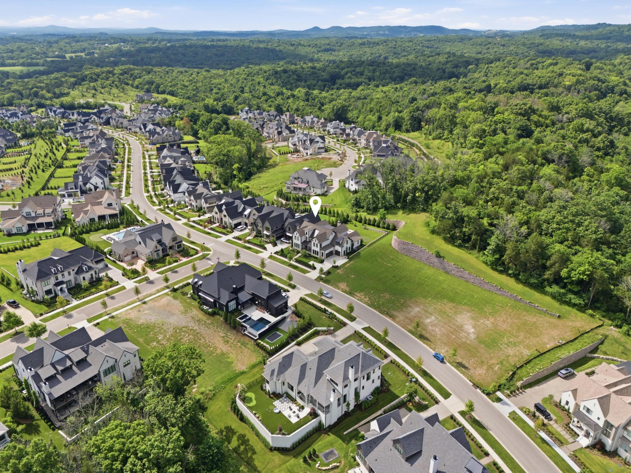 8068 Heirloom Blvd, College Grove, TN 37046