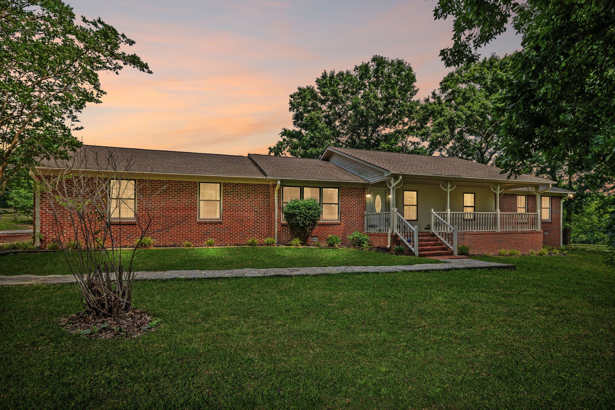1533 Iron Bridge Rd, Columbia, TN 38401