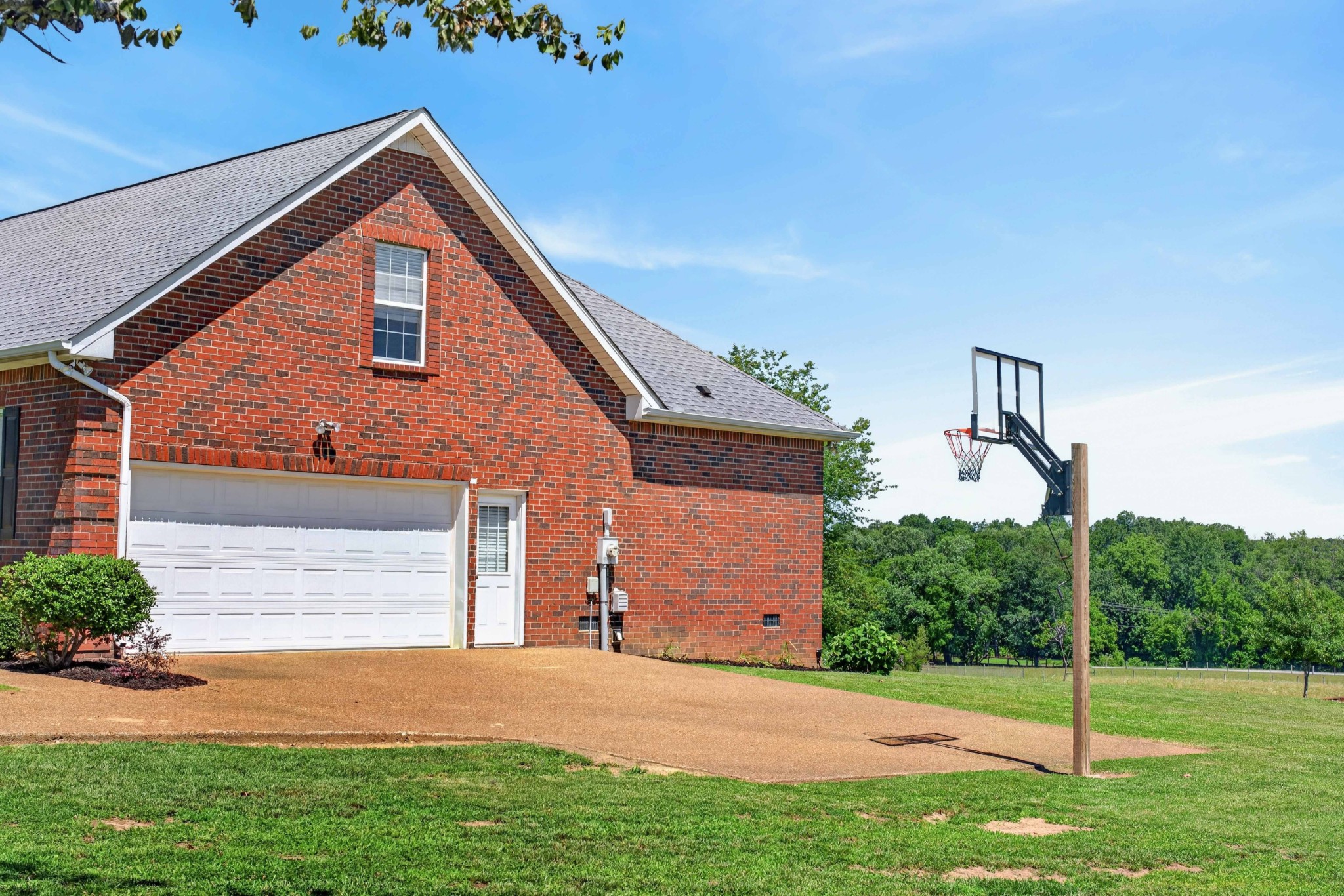 106 Overlook Ct, Portland, TN 37148