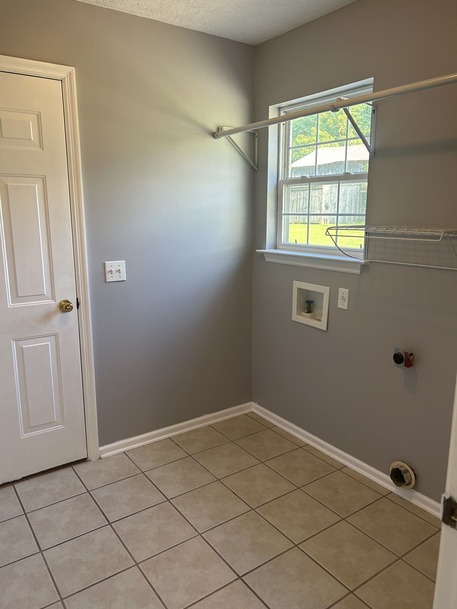 4010 Fleetwood Dr, Westmoreland, TN 37186