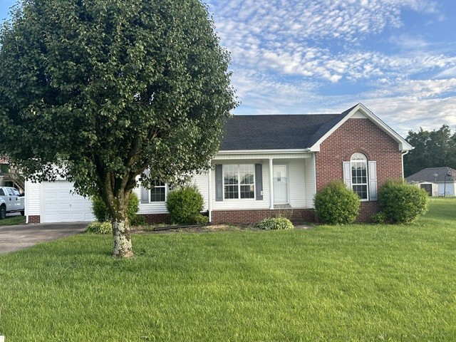 4010 Fleetwood Dr, Westmoreland, TN 37186