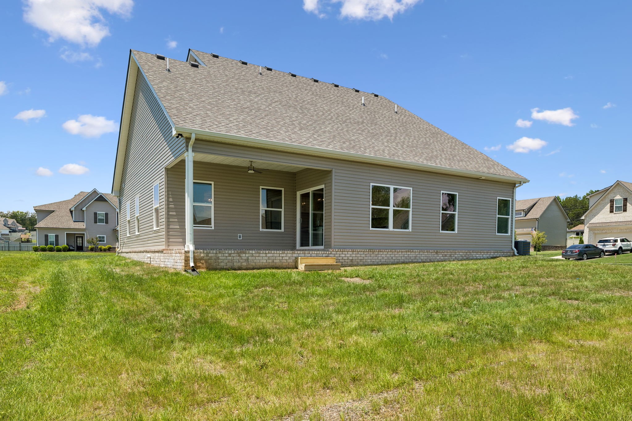 310 Buckadee Rd, La Vergne, TN 37086