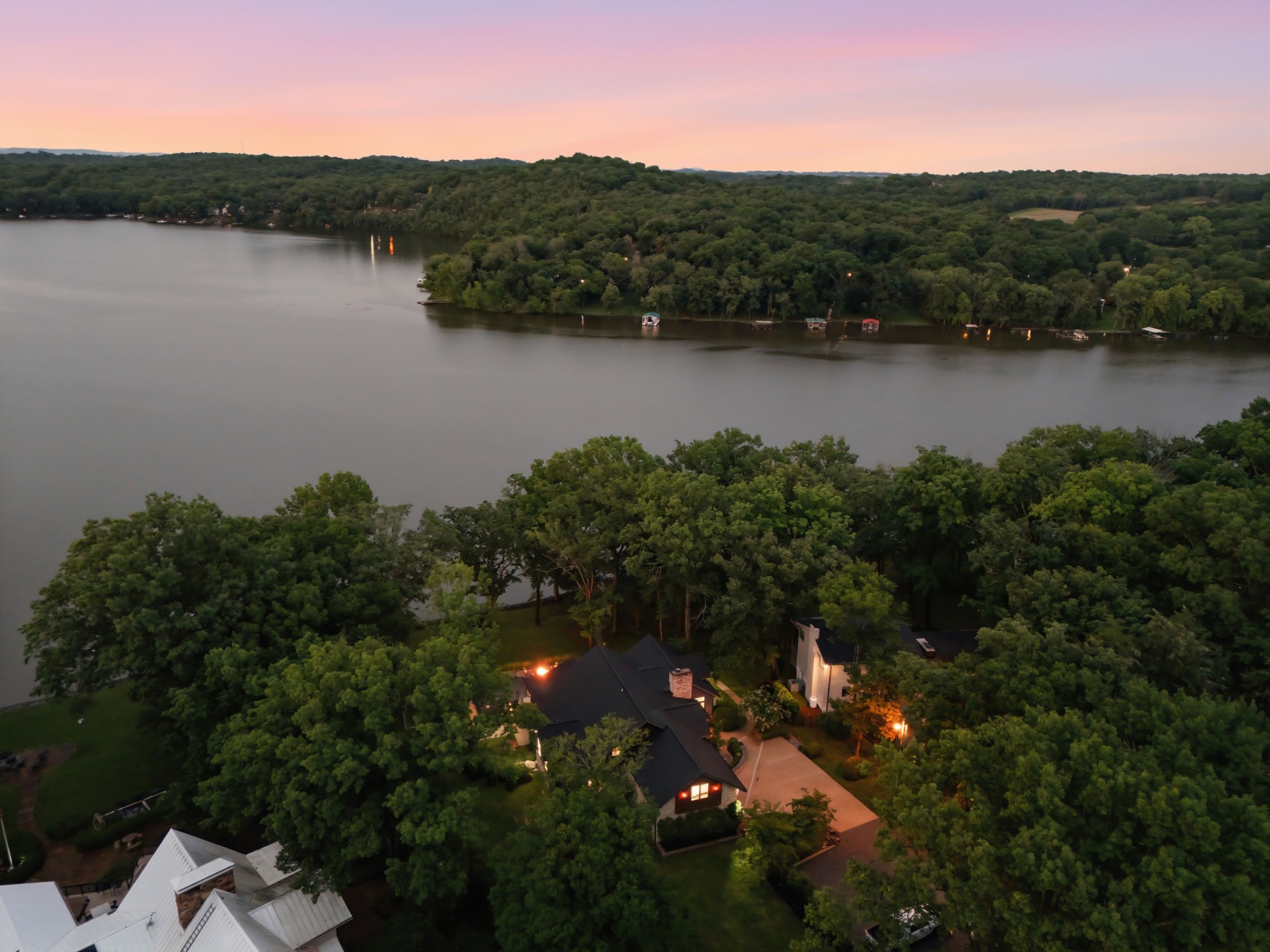 934 Gay Winds Dr, Mount Juliet, TN 37122
