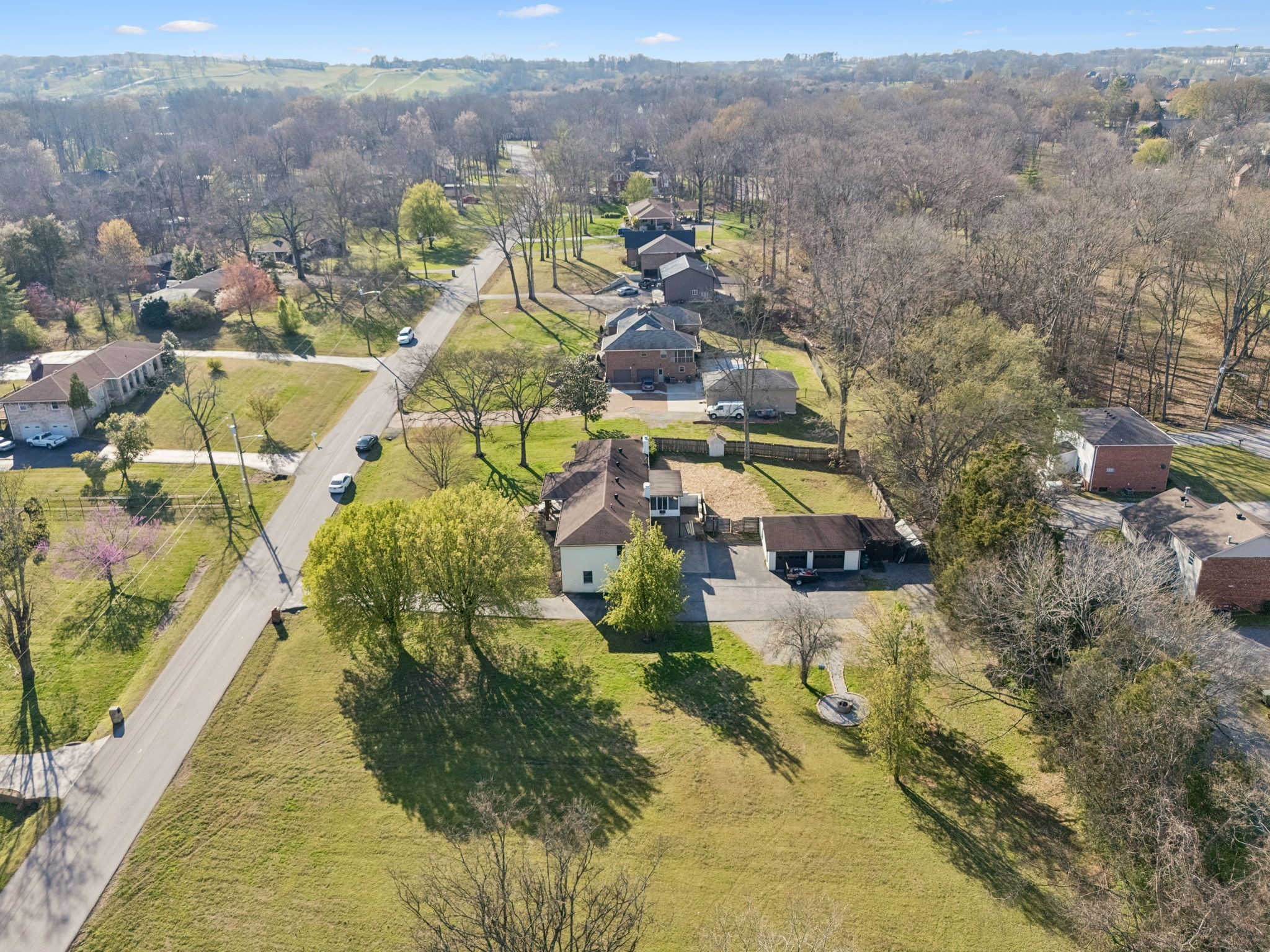 1707 Cook Dr, Lebanon, TN 37087