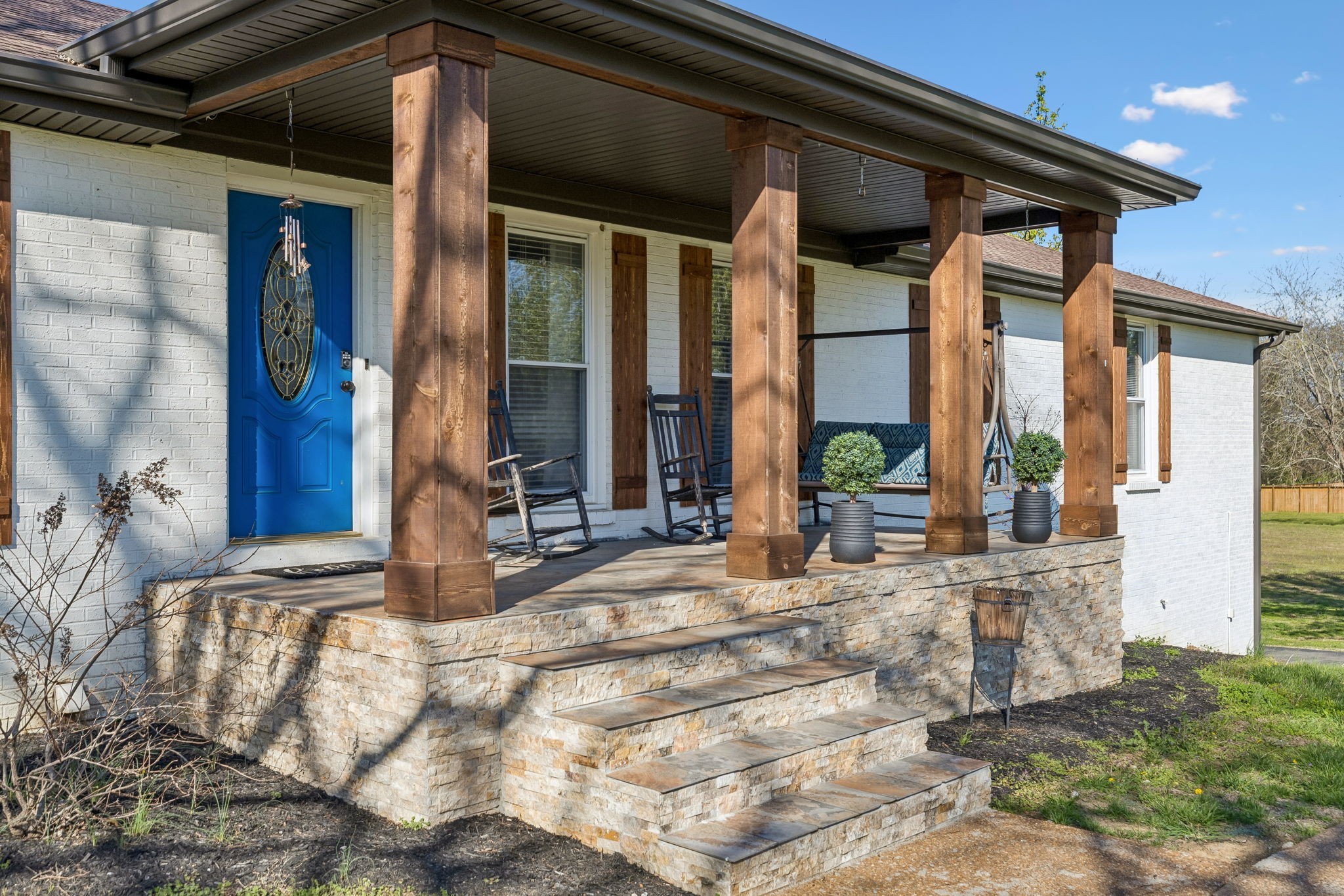 1707 Cook Dr, Lebanon, TN 37087
