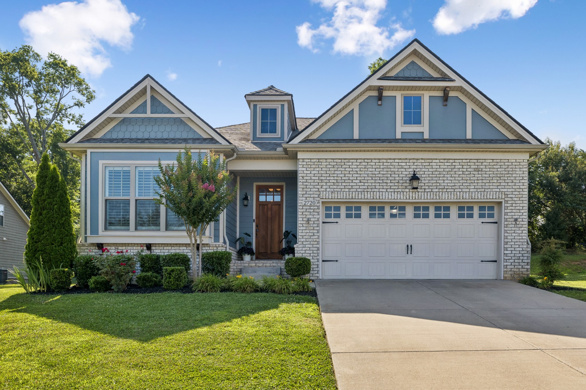 2720 Nottingham Dr, Columbia, TN 38401