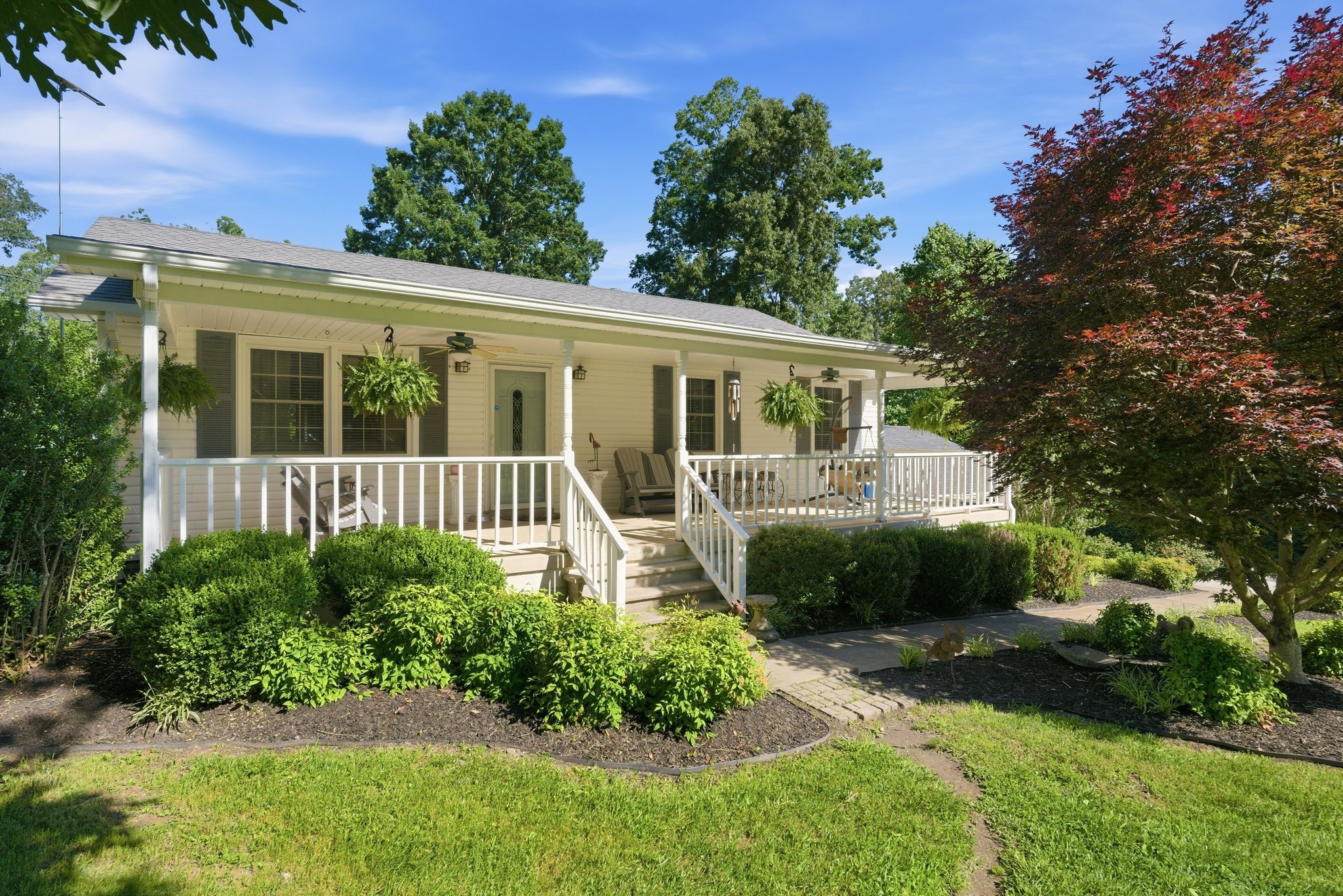 1170 Liberty Rd, Charlotte, TN 37036