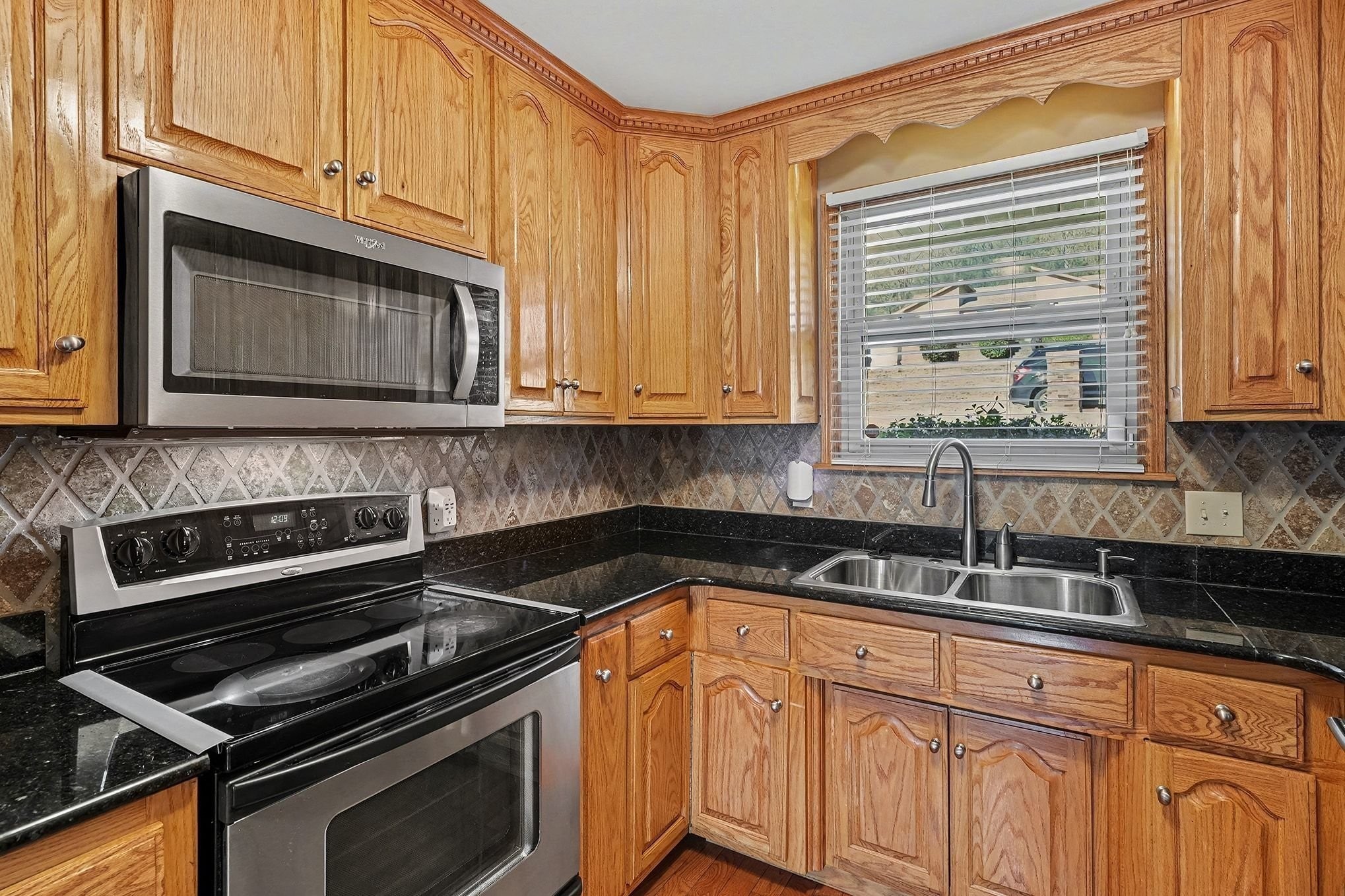 4313 Golden Hills Dr, Nashville, TN 37218