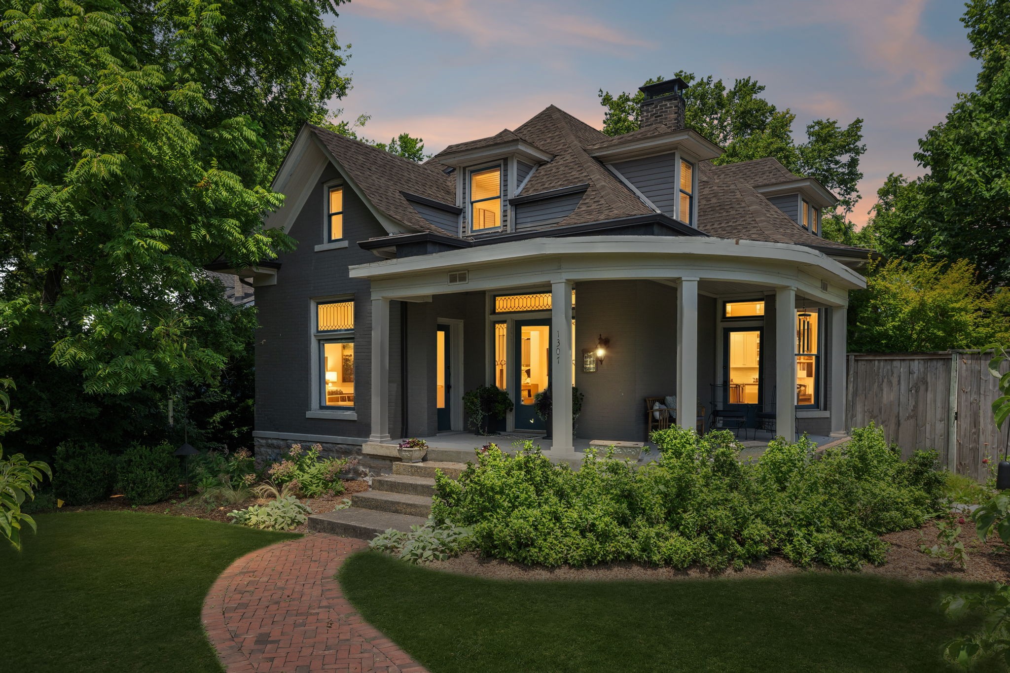1307 Eastland Ave, Nashville, TN 37206