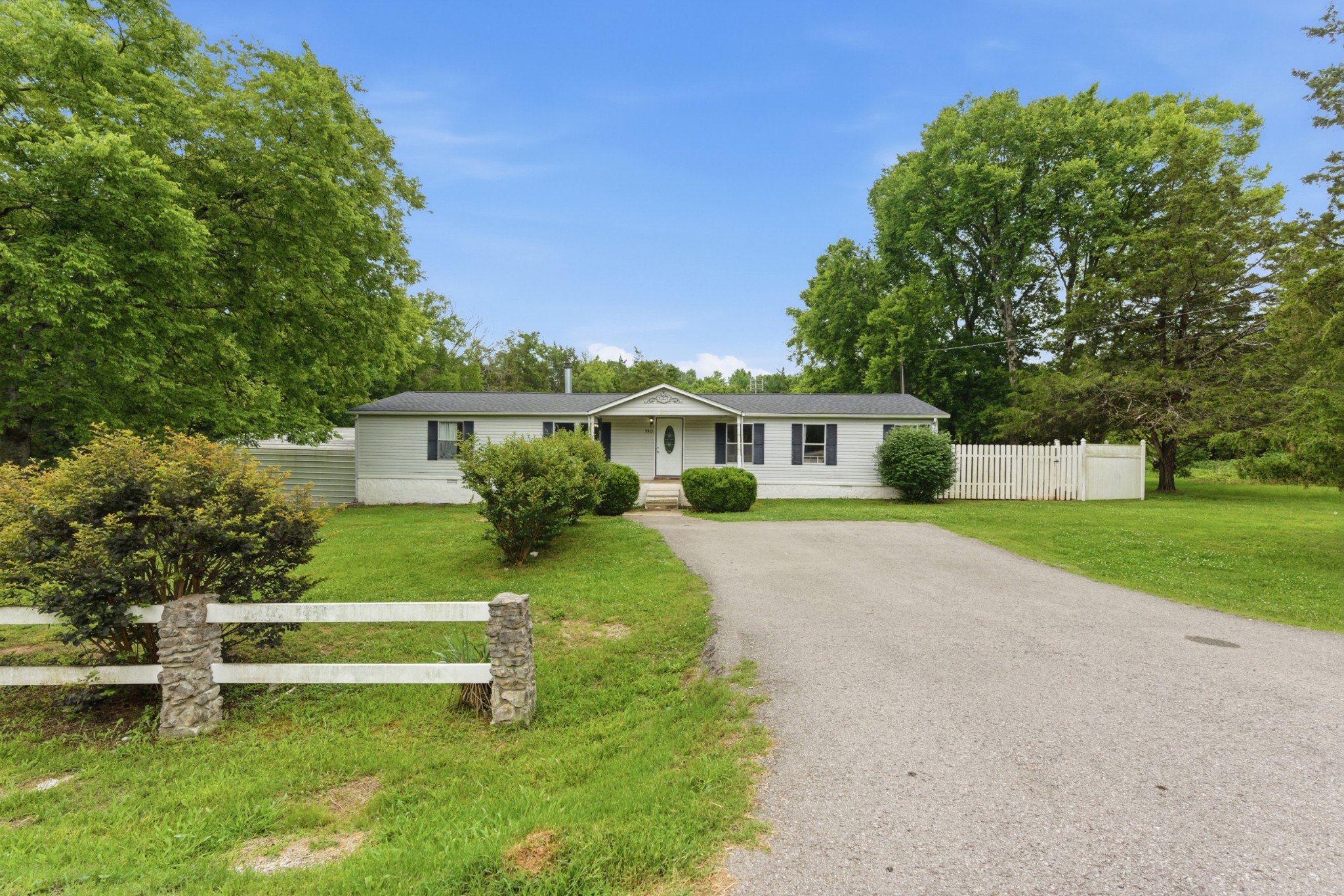 9413 Independent Hill Rd, Arrington, TN 37014