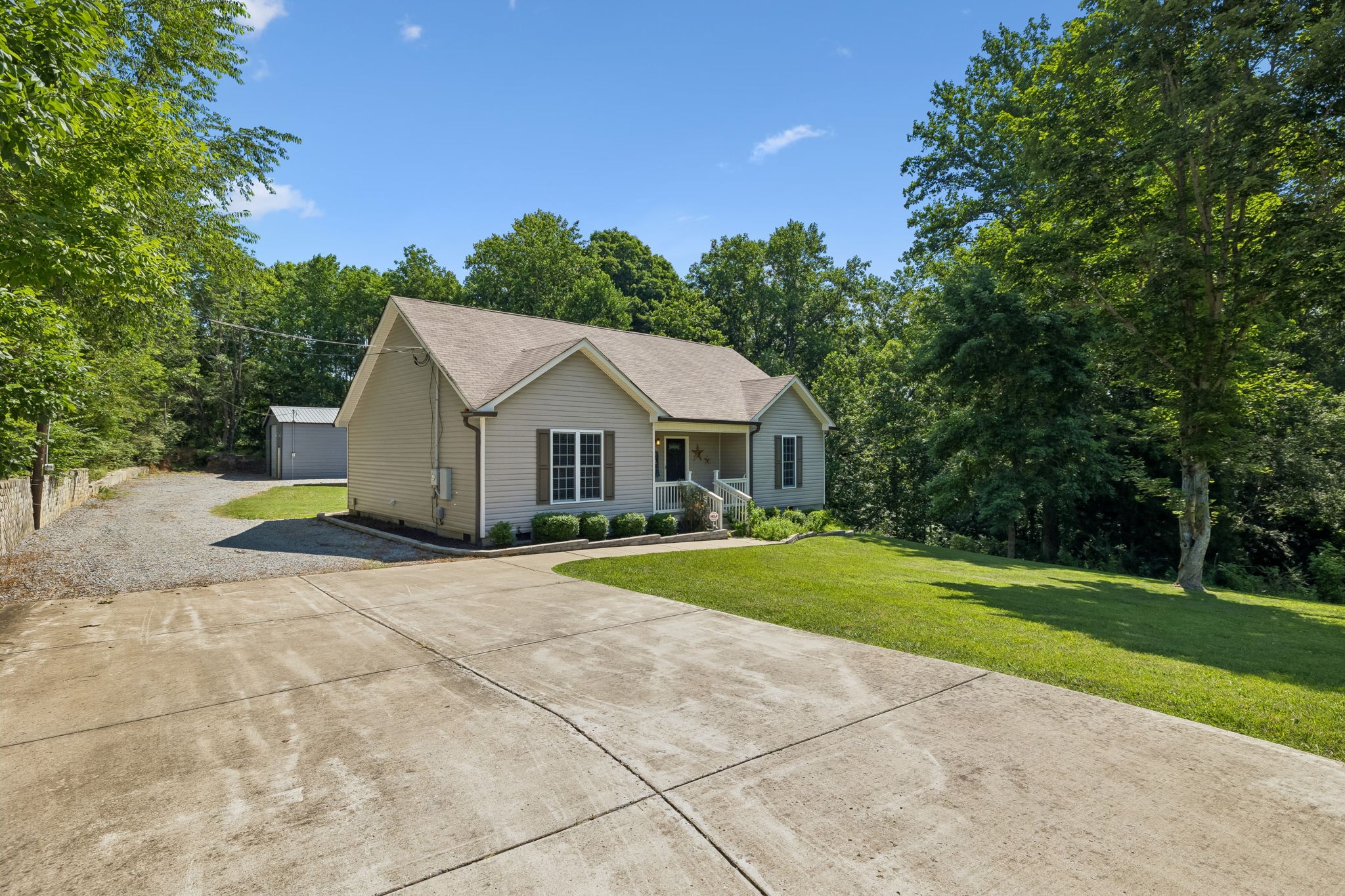 1179 Abernathy Rd, Ashland City, TN 37015