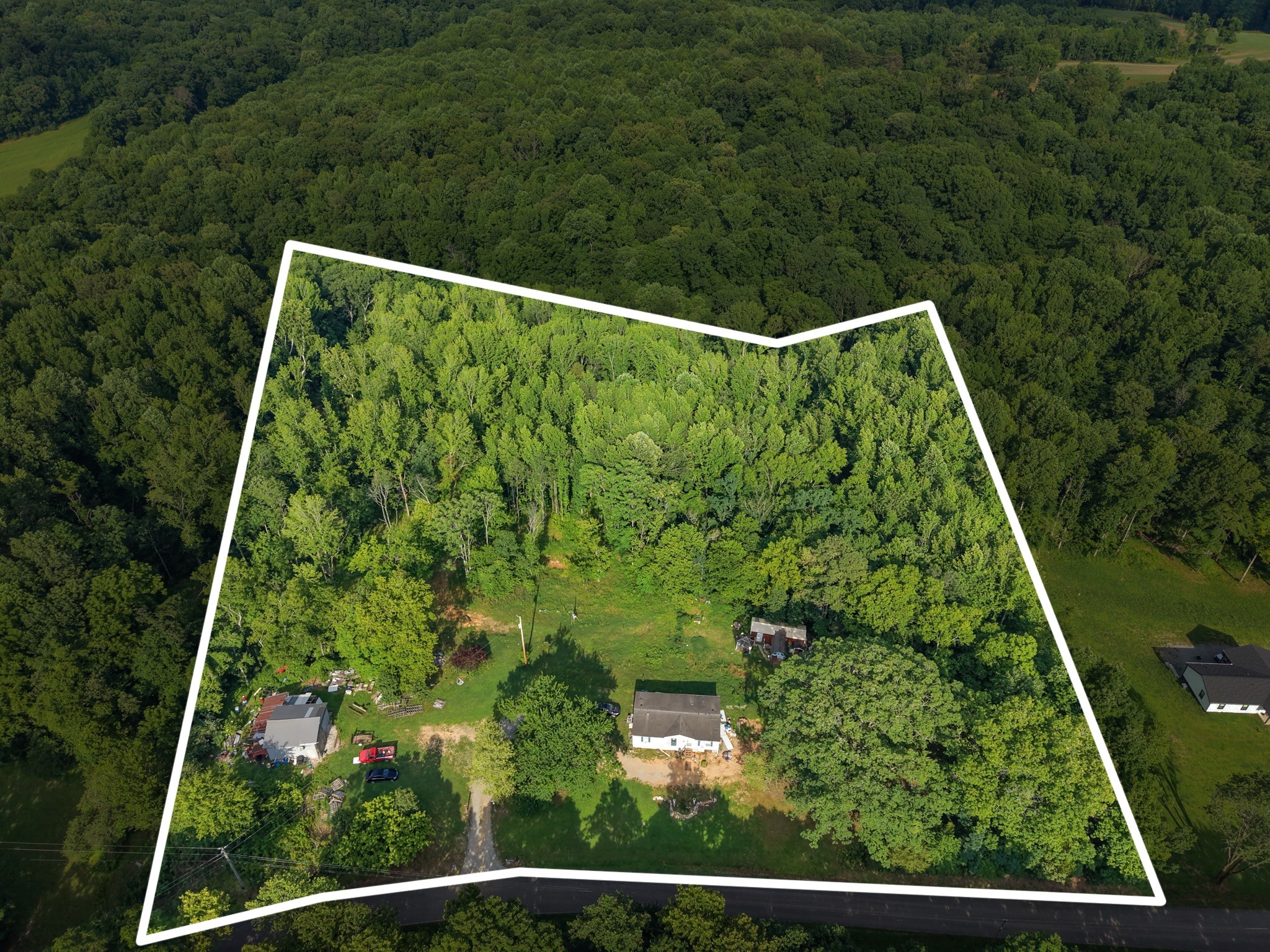 1098 Ewing Albright Rd, Ashland City, TN 37015