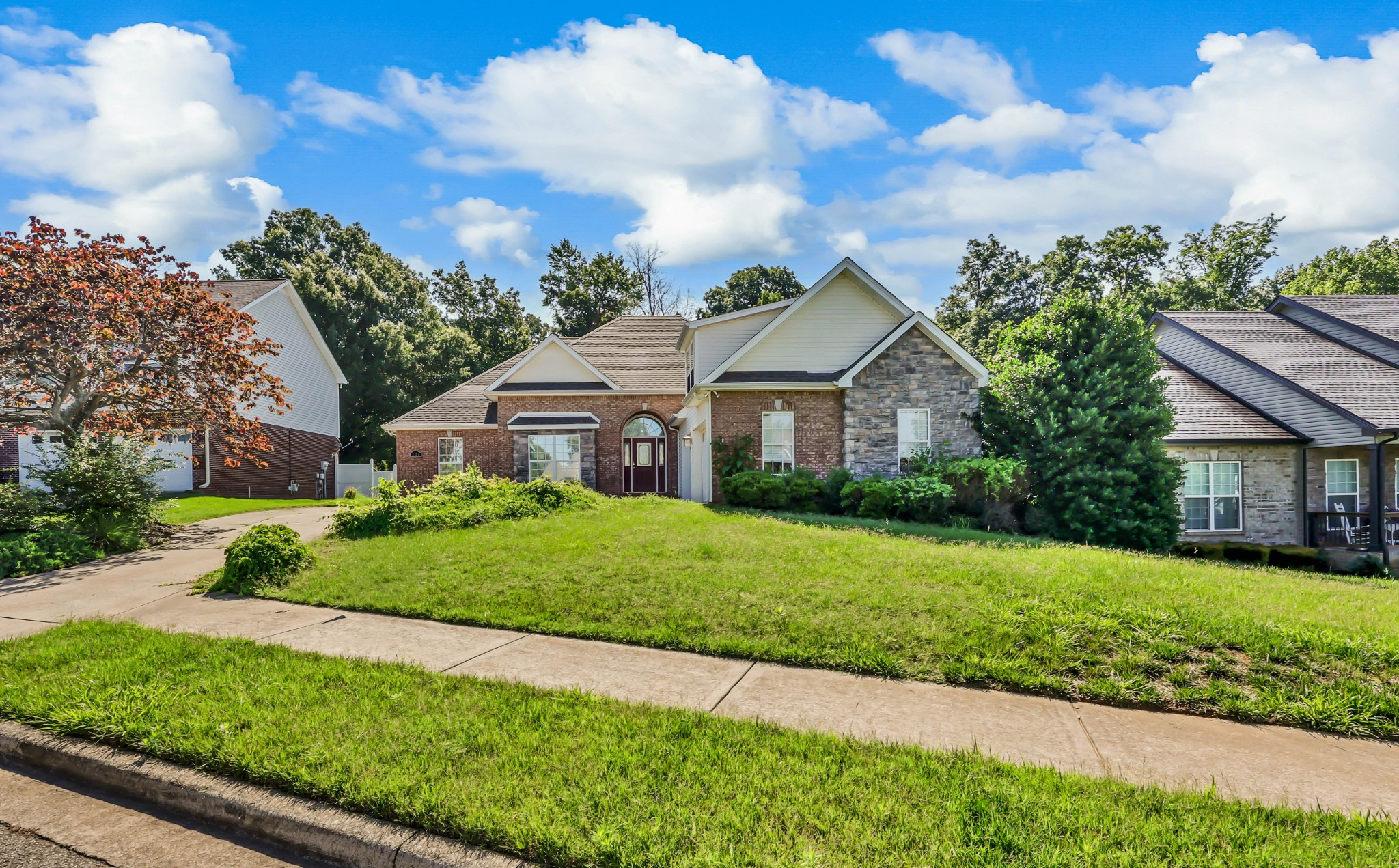 223 Misty Dr, Pleasant View, TN 37146