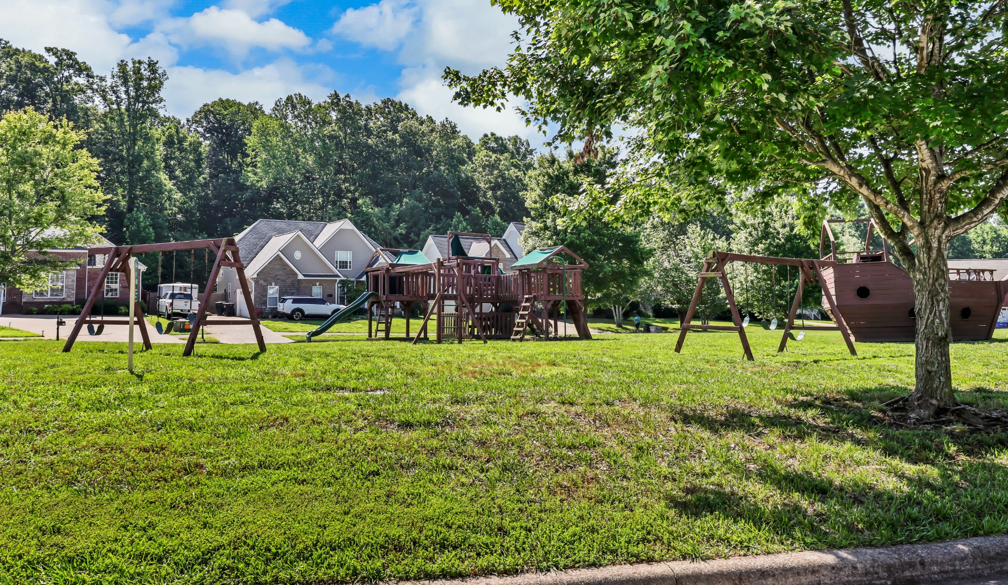 223 Misty Dr, Pleasant View, TN 37146