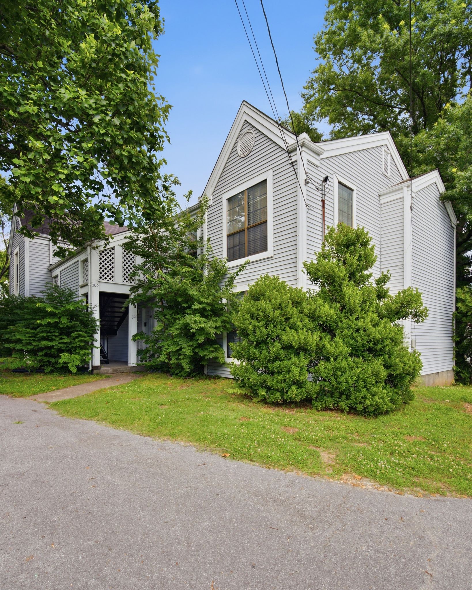 301 Andrew Jackson Pl, Hermitage, TN 37076