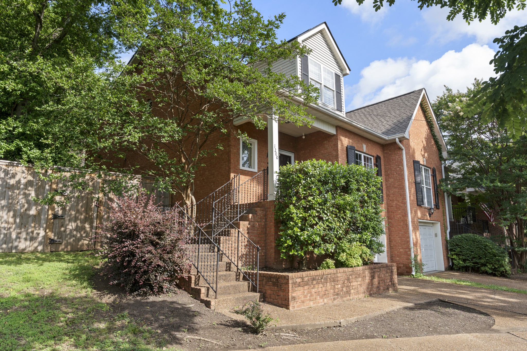 1200A Cedar Ln, Nashville, TN 37212