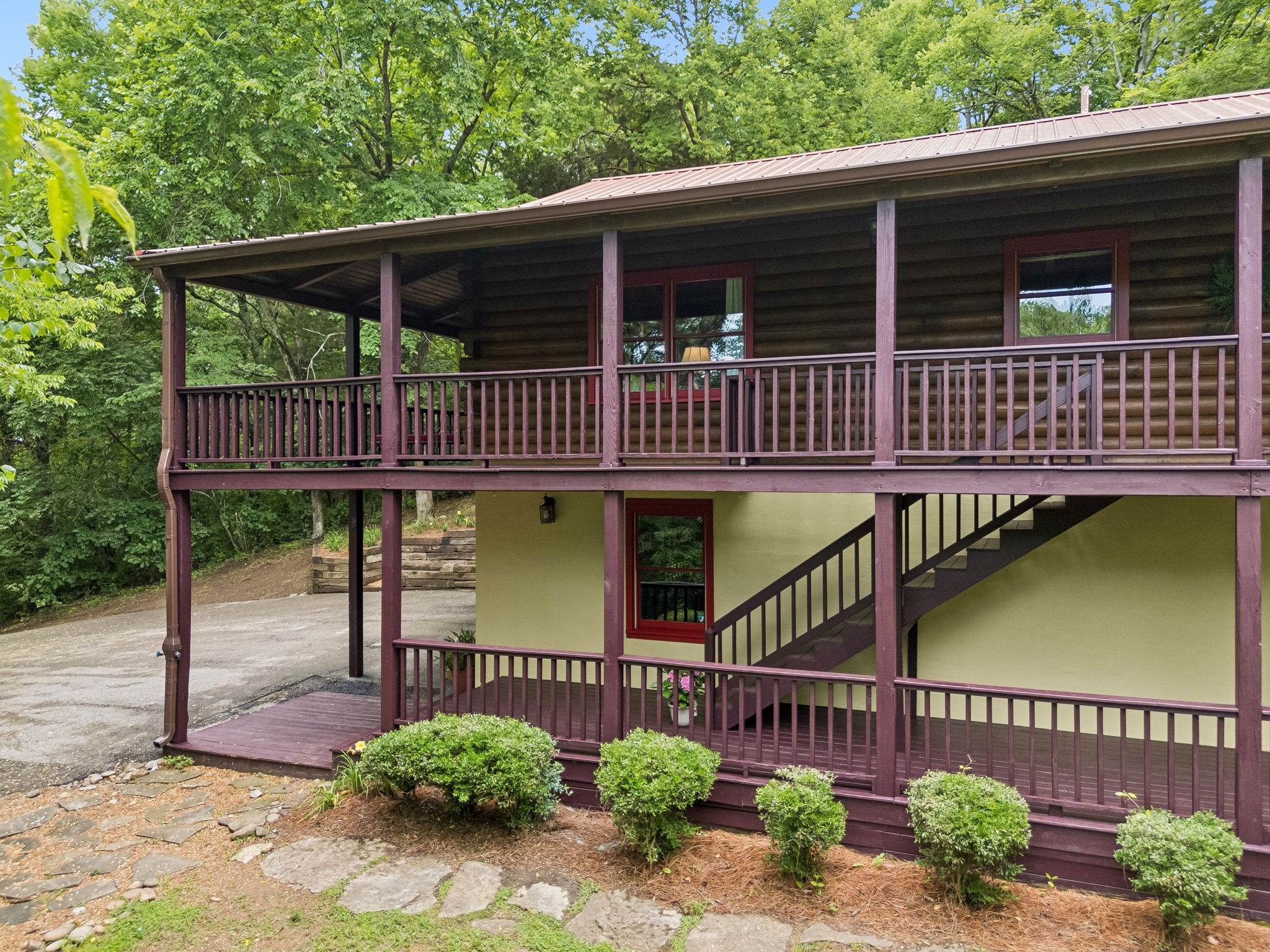2668 Thompson Station Rd E, Thompsons Station, TN 37179