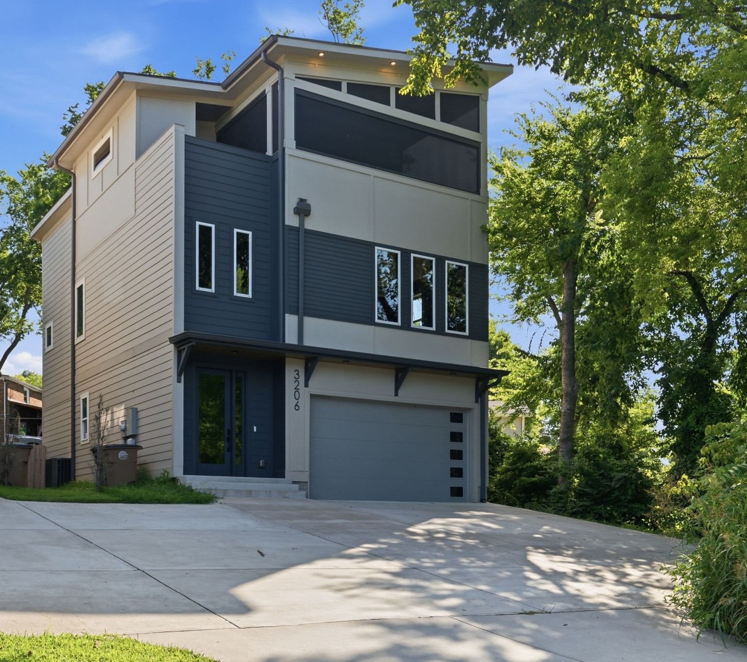 3206 Lincoln Ave, Nashville, TN 37218
