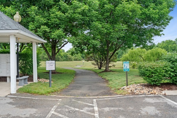 816 Lock 4 Rd #103, Gallatin, TN 37066